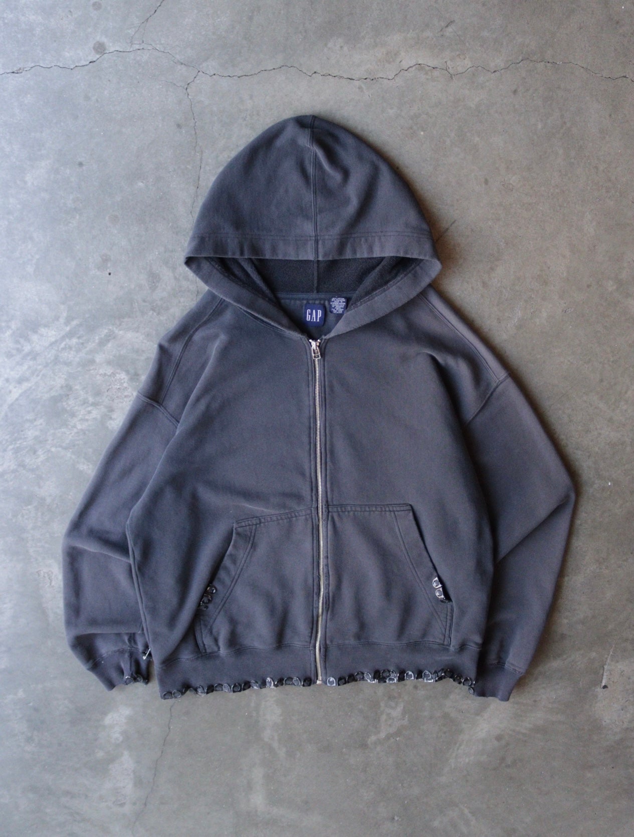 2000S GAP ZIP UP HOODED SWEATSHIRT – TWO FOLD
