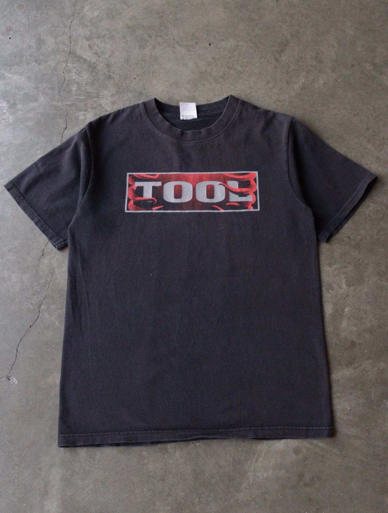 2000S TOOL BAND TEE – TWO FOLD