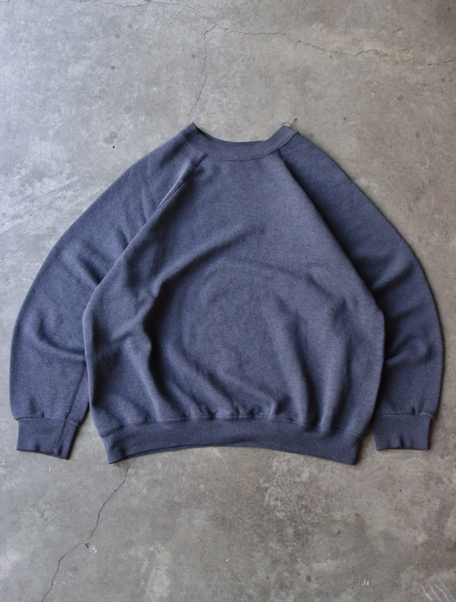 Sweatshirts – TWO FOLD
