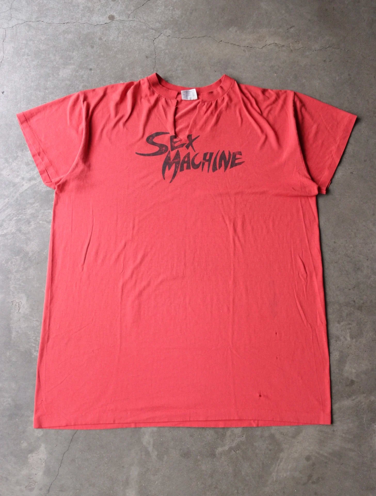 1980S SEX MACHINE TEE