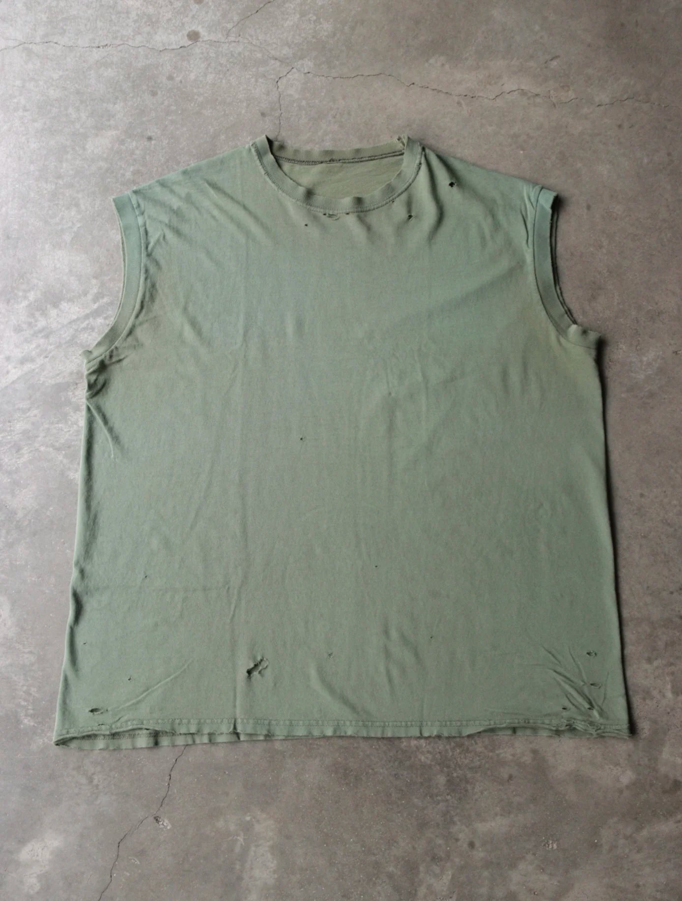 2000S FADED DISTRESSED TANK TOP