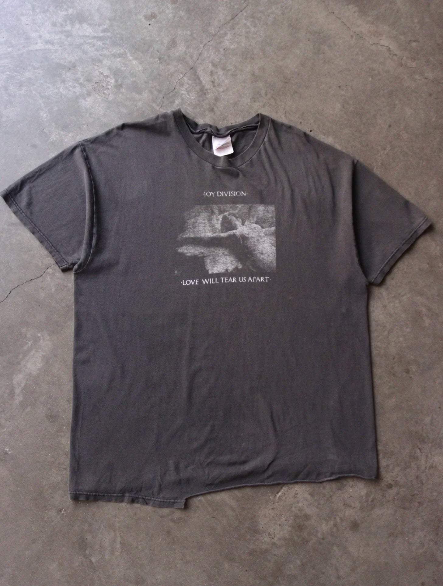 2000S SUN FADED JOY DIVISION TEE