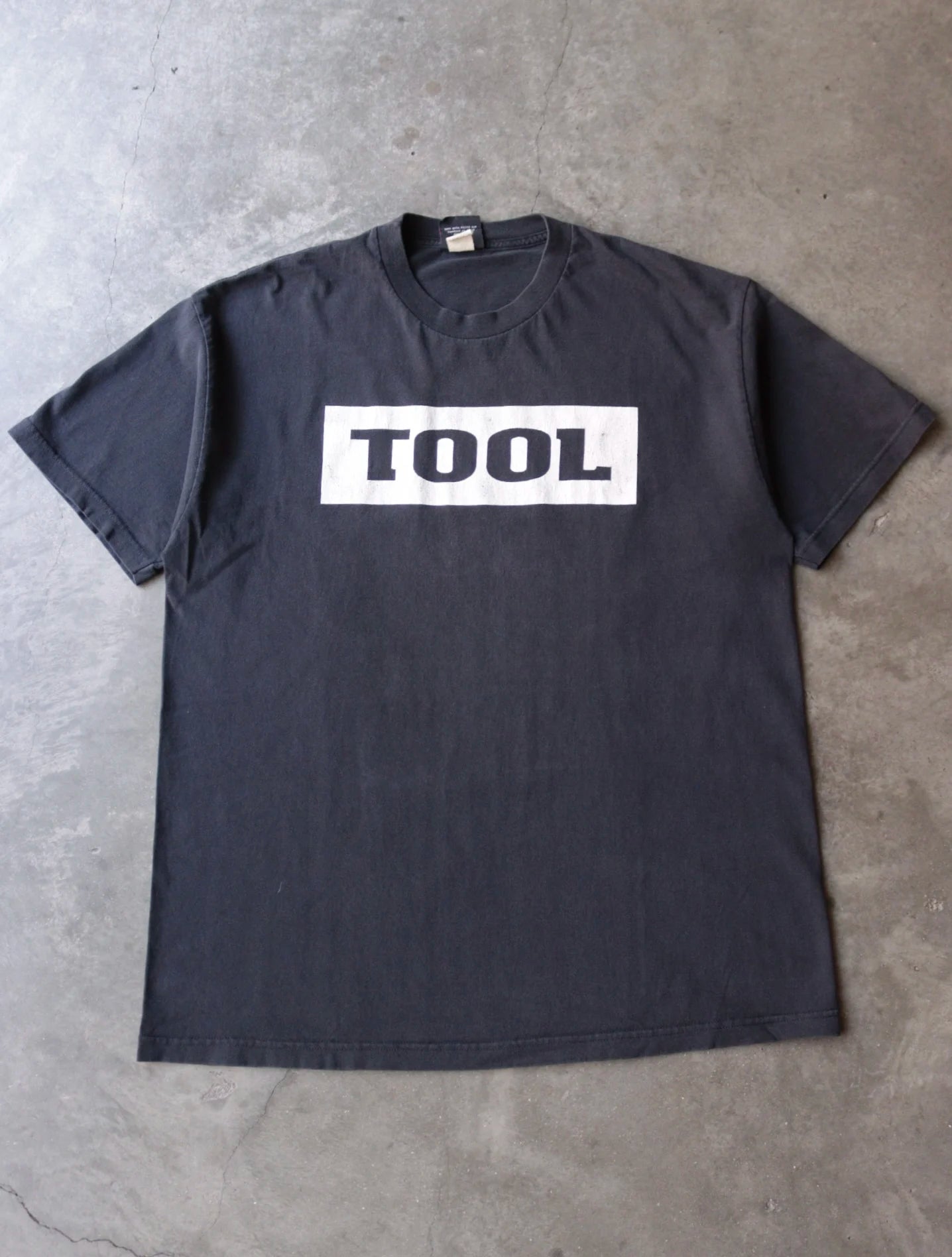 1990S TOOL BAND TEE