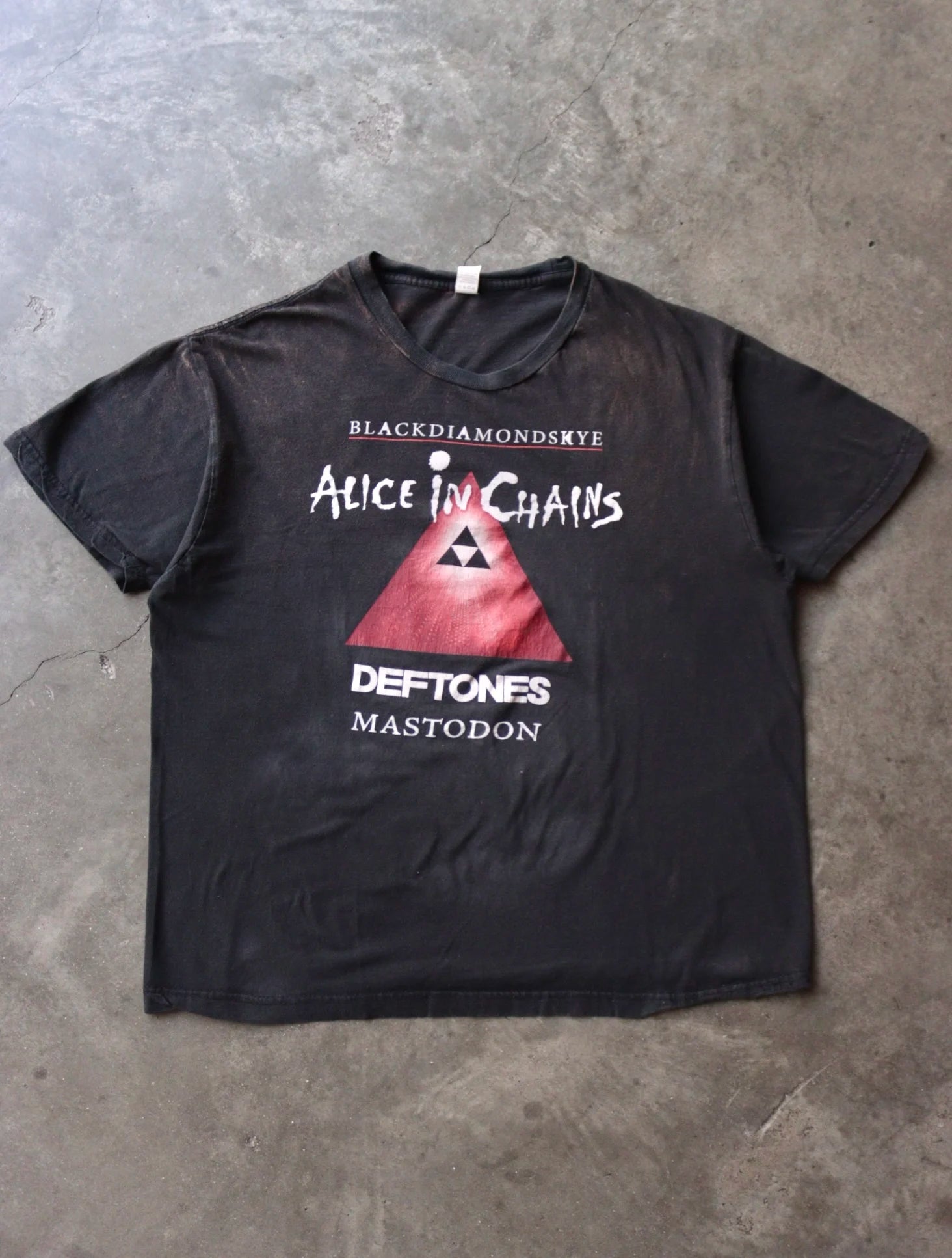 2000S BLACK DIAMOND SKYE TEE