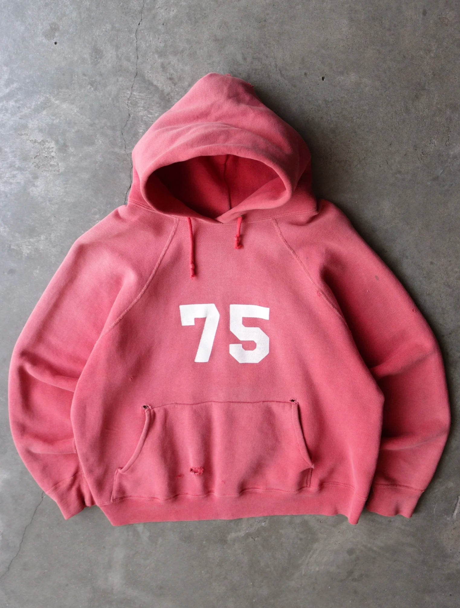 197-S 75 HOODED SWEATHSIRT
