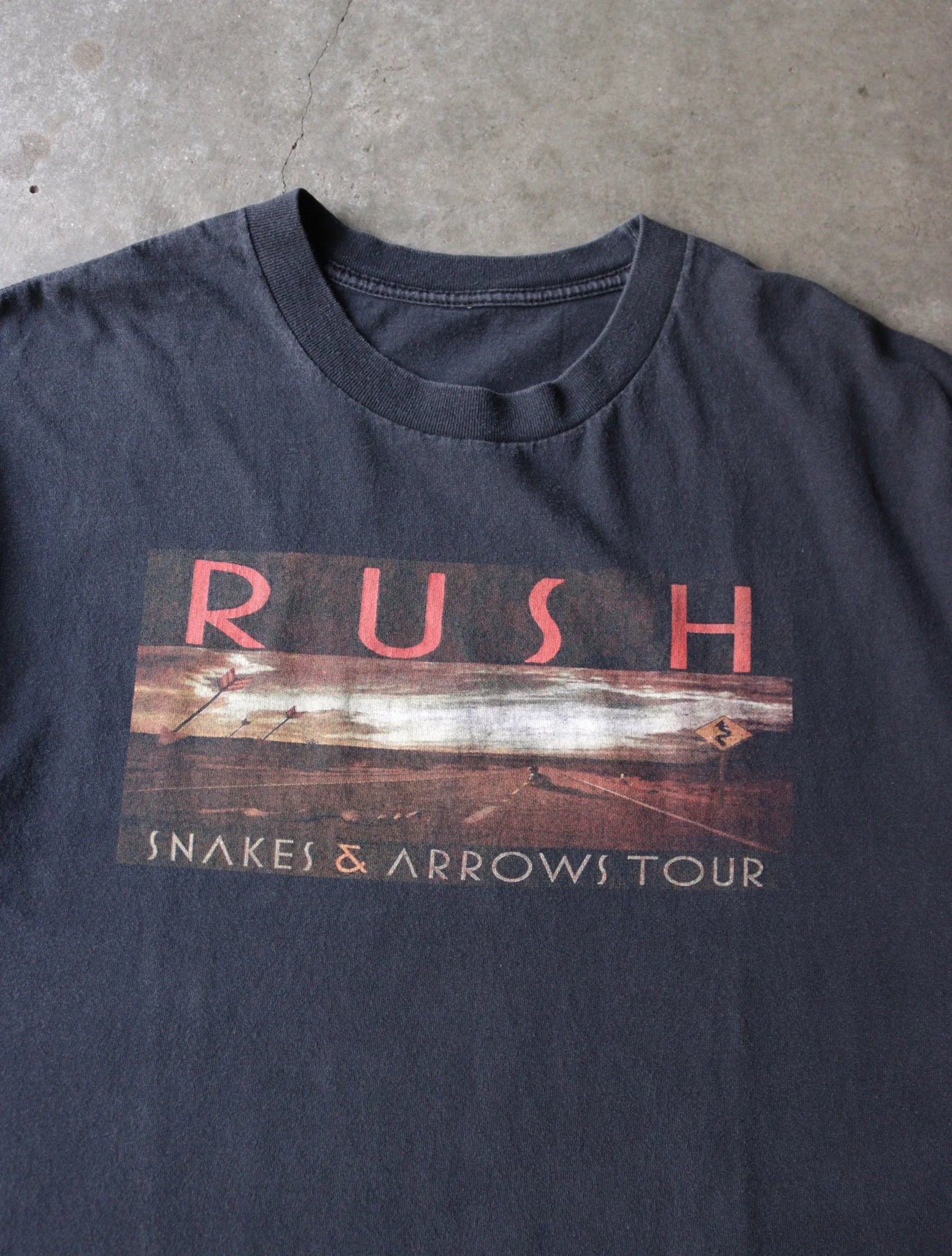 2000S RUSH TEE