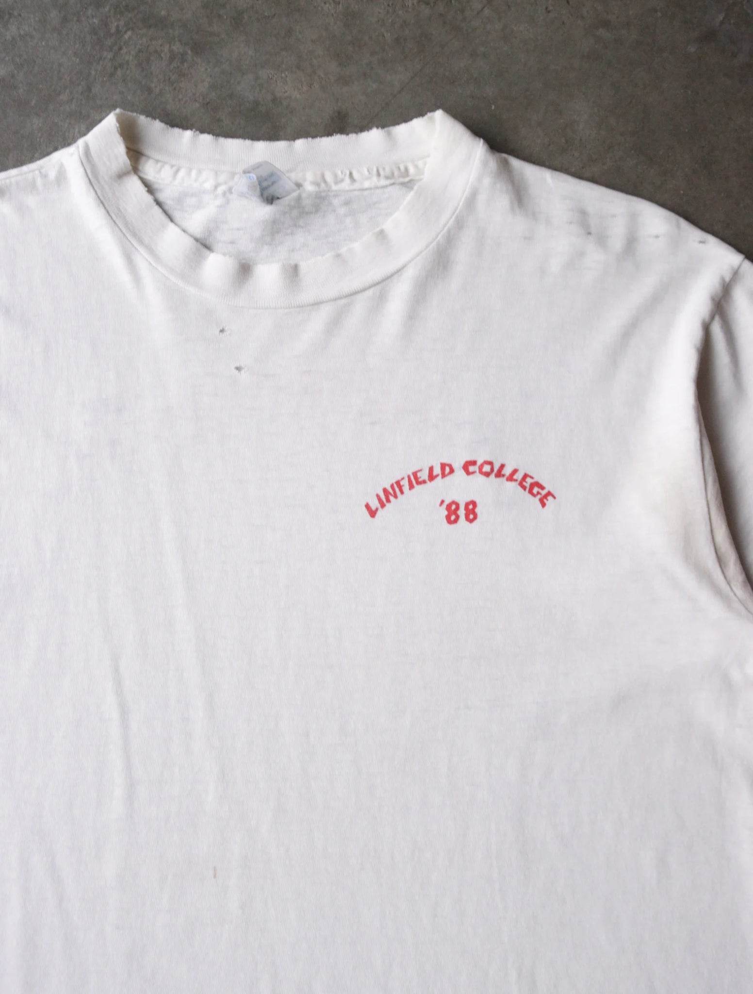 1980S COLLEGE TEE