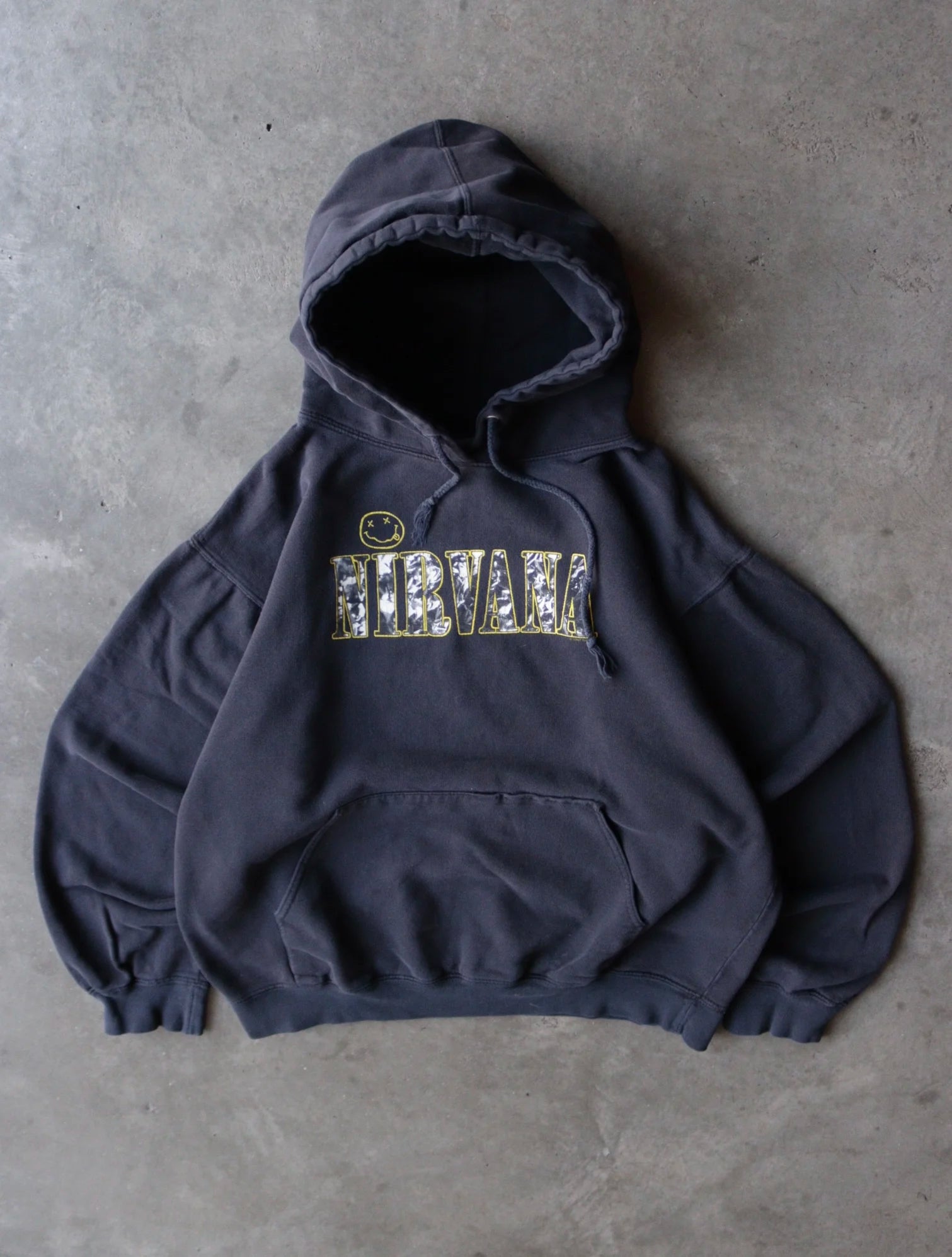 2000S NIRVANA HOODED SWEATSHIRT
