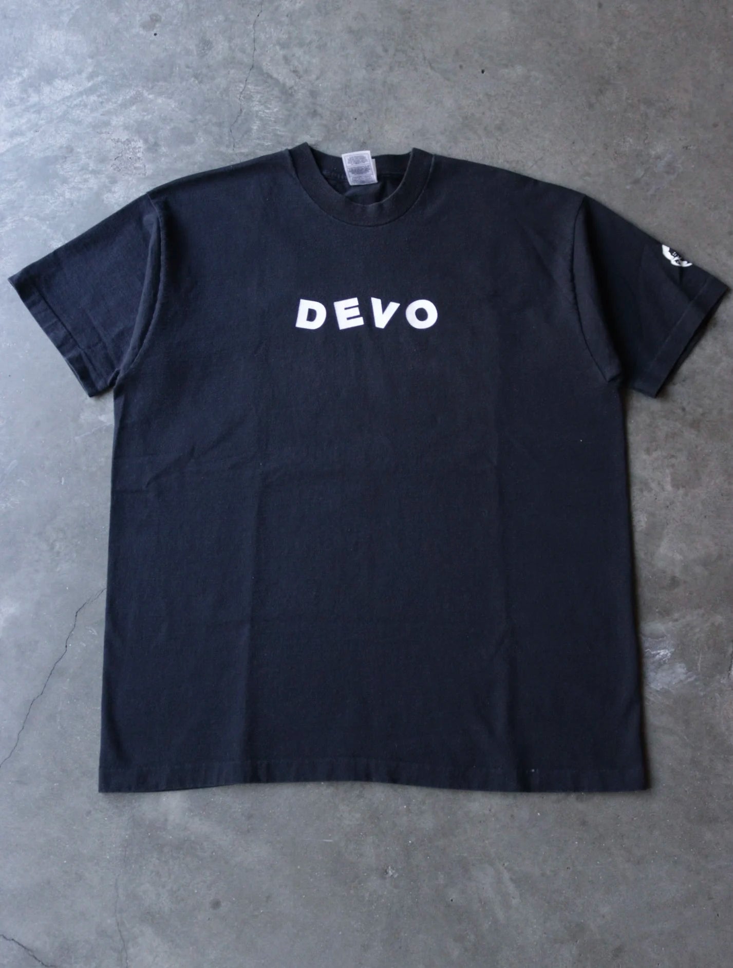 2000S DEVO BAND TEE