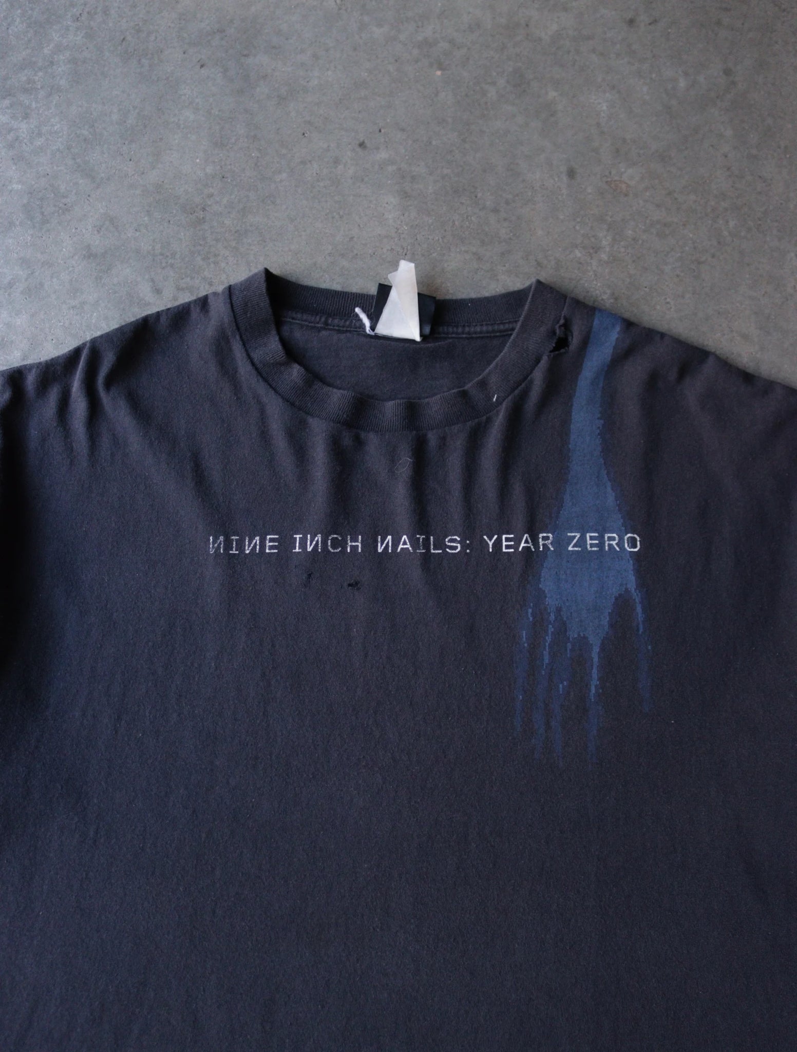 2000S NINE INCH NAILS BAND TEE