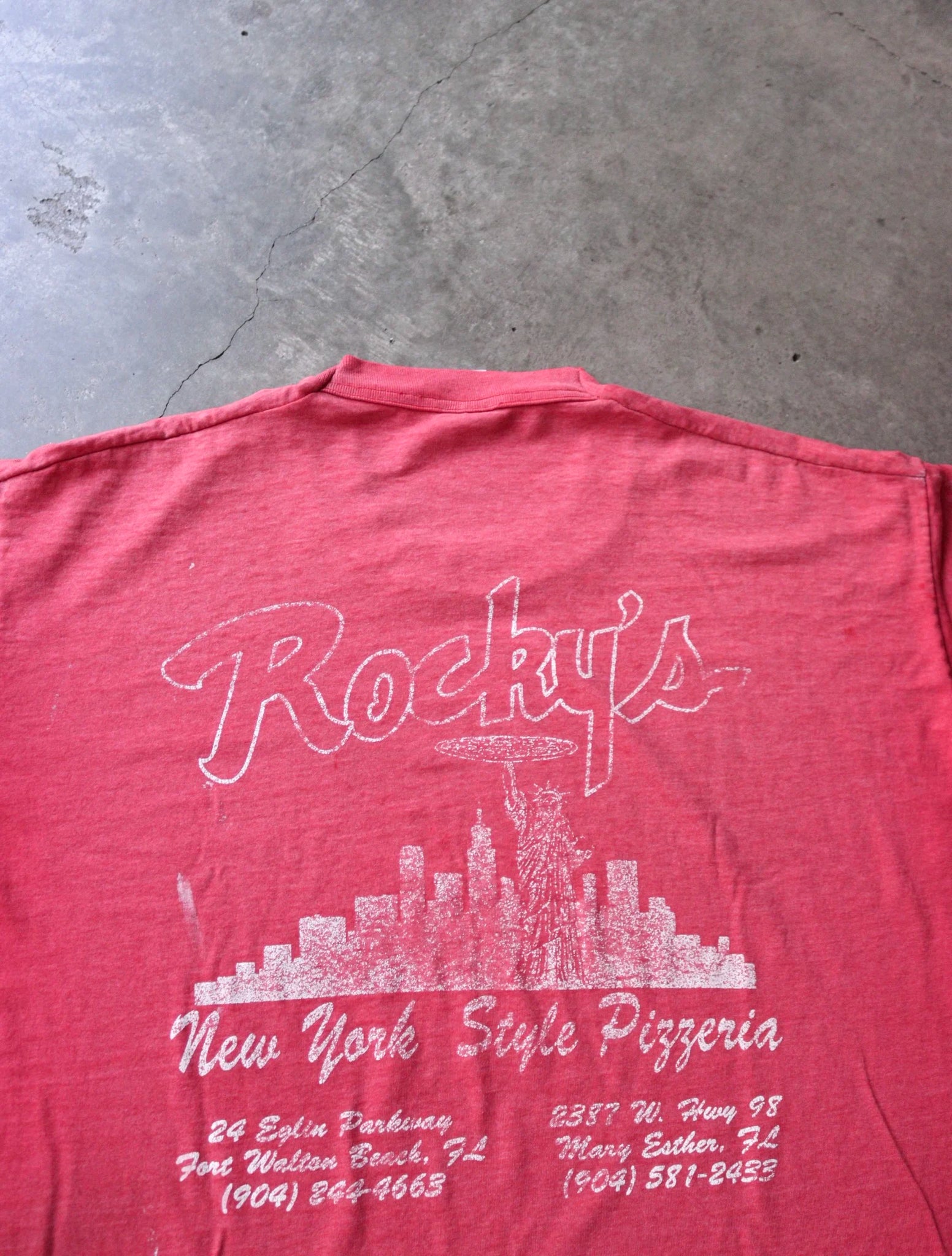 2000S ROCKY'S PIZZA TEE