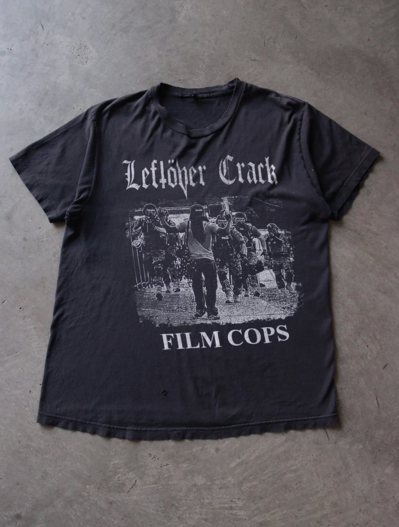 2000S LEFTOVER CRACK PAPER THIN TEE