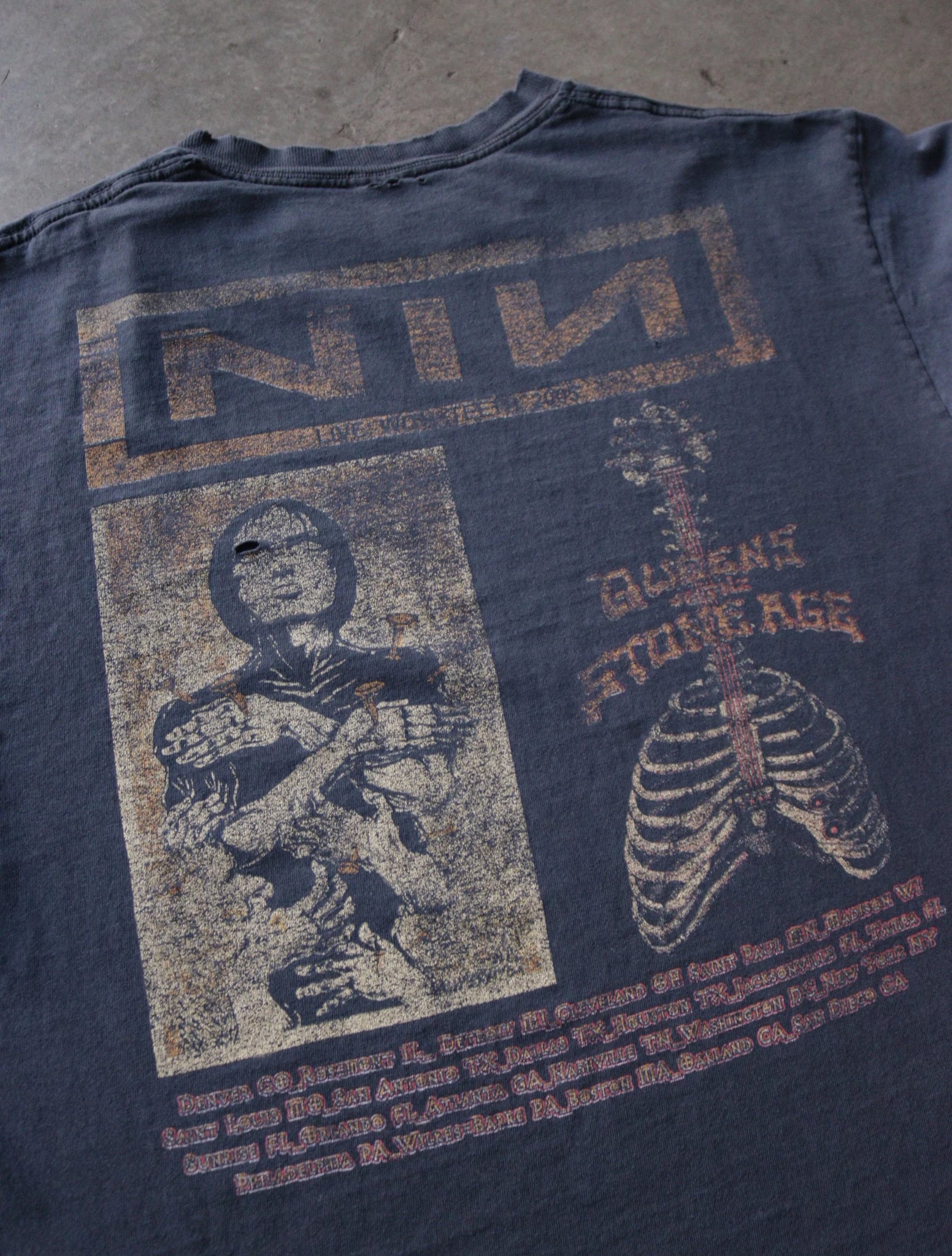 2000S NINE INCH NAILS BAND TEE