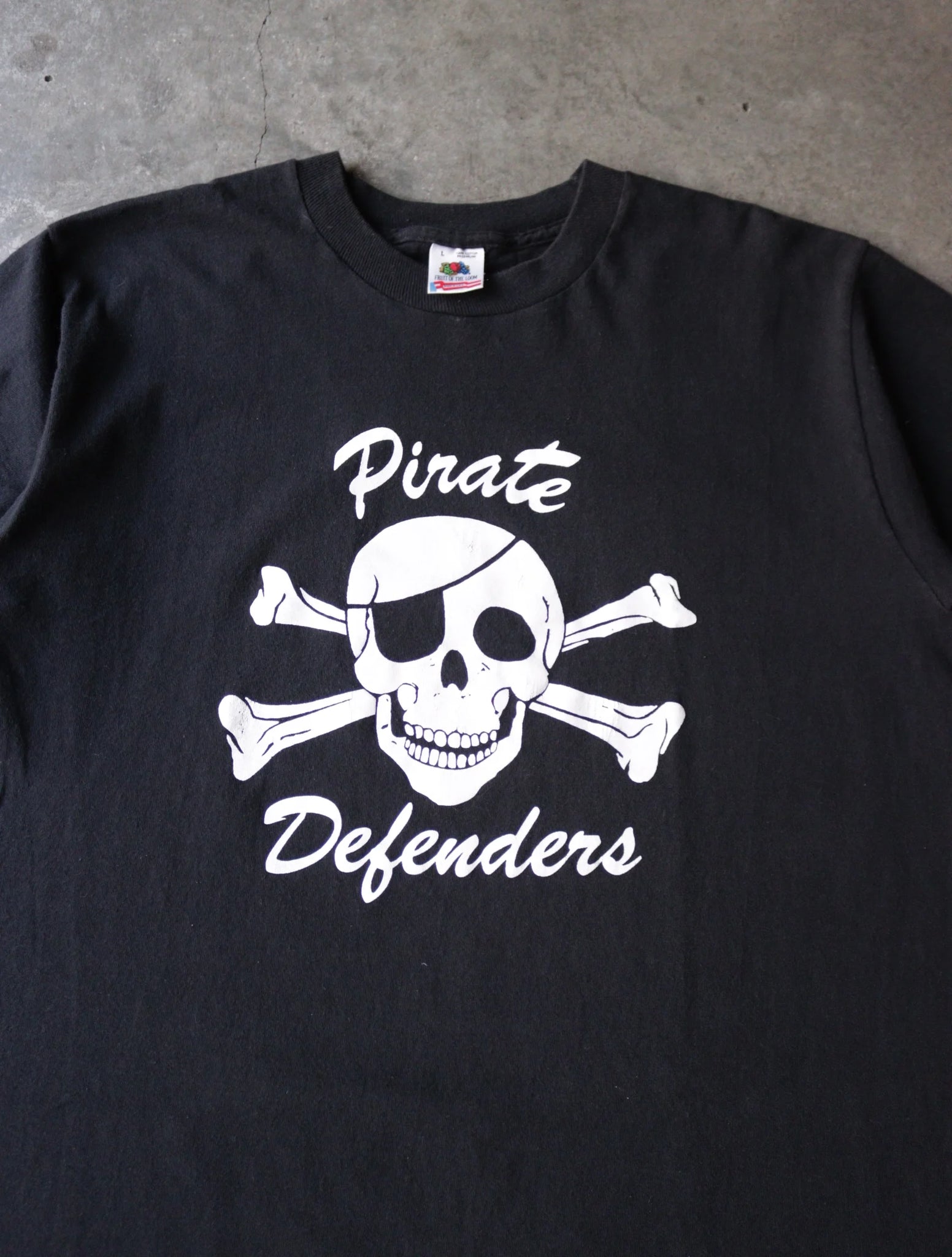 1990S PIRATE DEFENDERS TEE