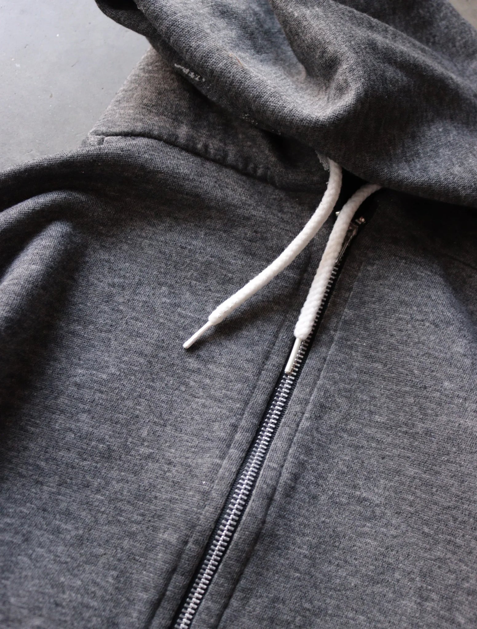 1980S FADED ZIP UP HOODED SWEATSHIRT