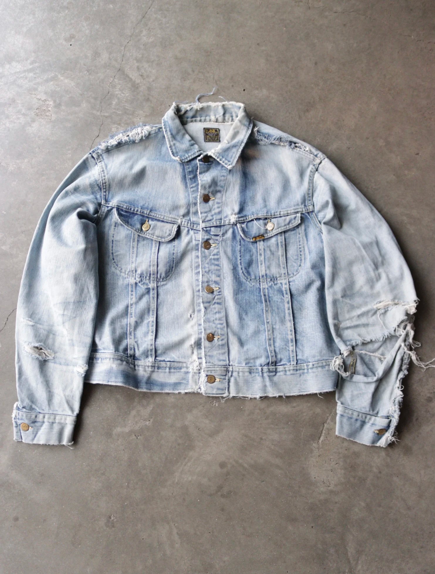 1970S LEE FADED DISTRESSED DENIM JACKET