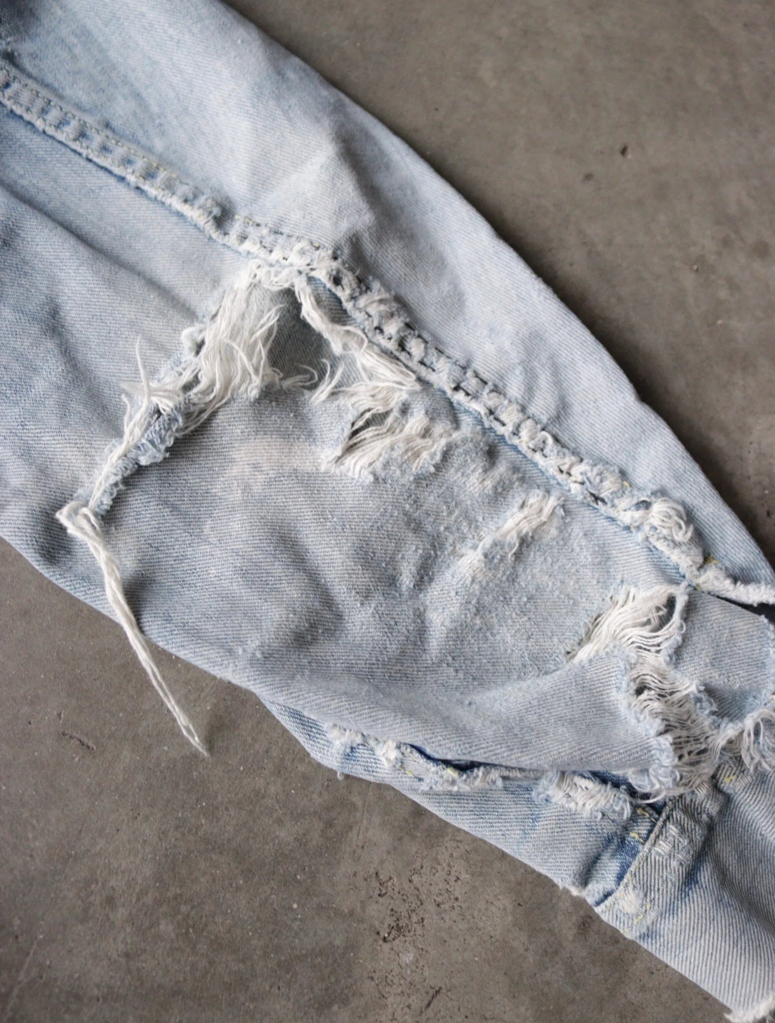 1970S LEE FADED DISTRESSED DENIM JACKET