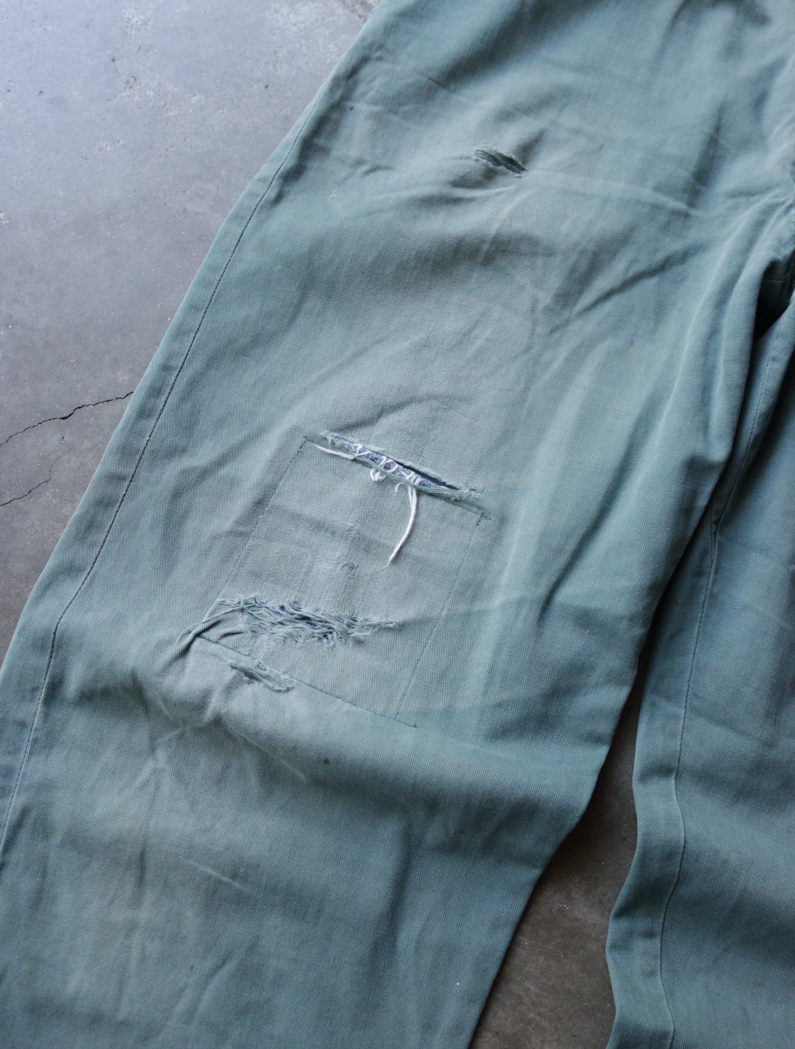 1980S THRASHED FADED ARMY PANTS