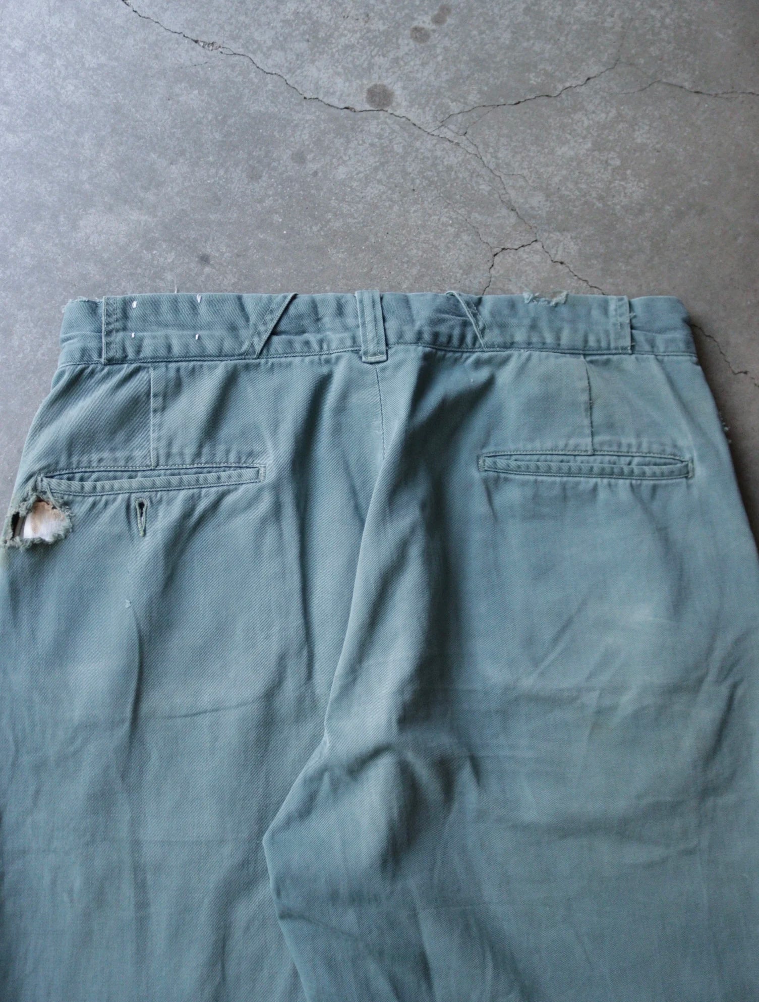 1980S THRASHED FADED ARMY PANTS