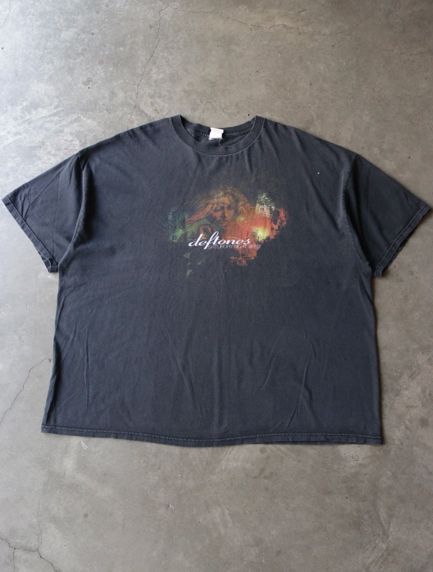 2000S DEFTONES SATURDAY NIGHT WRIST TEE