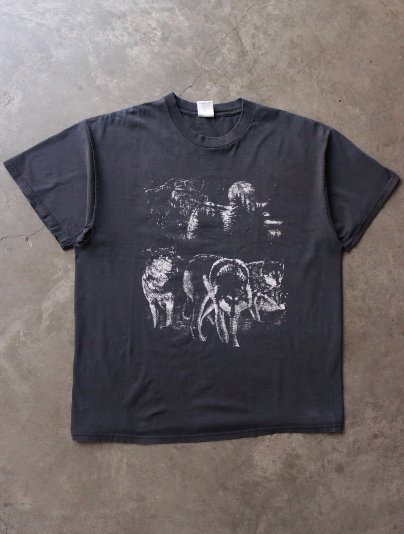 2000S FADED WOLFPACK TEE