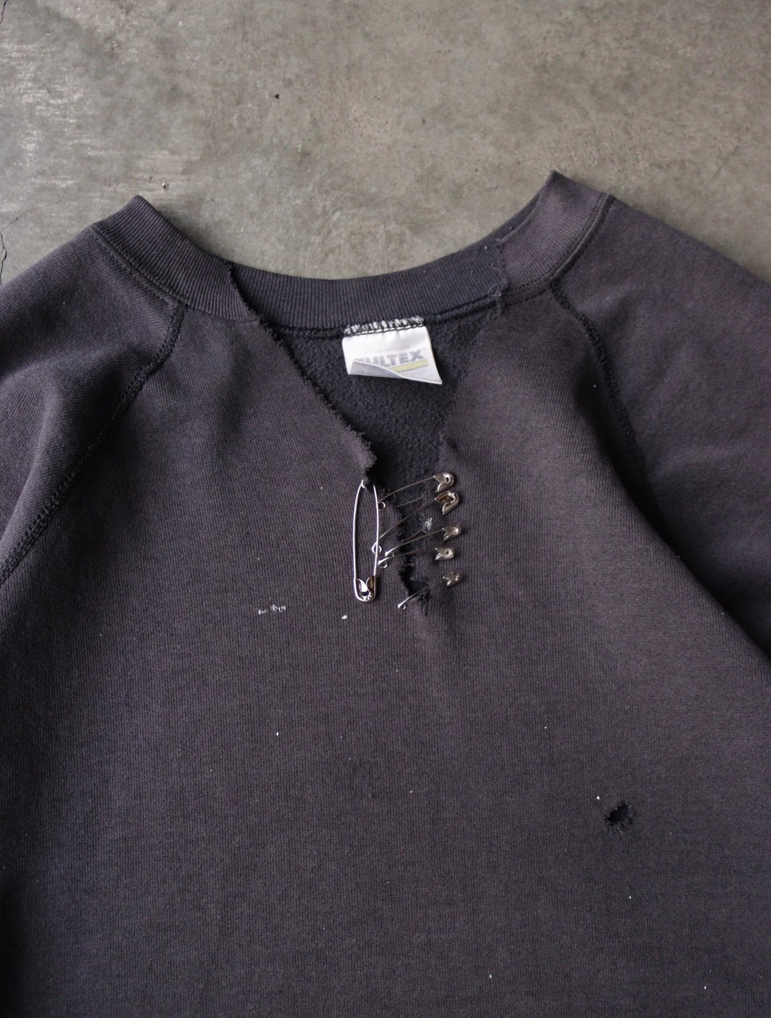 1990SN FADED CHOPPED SWEATSHIRT