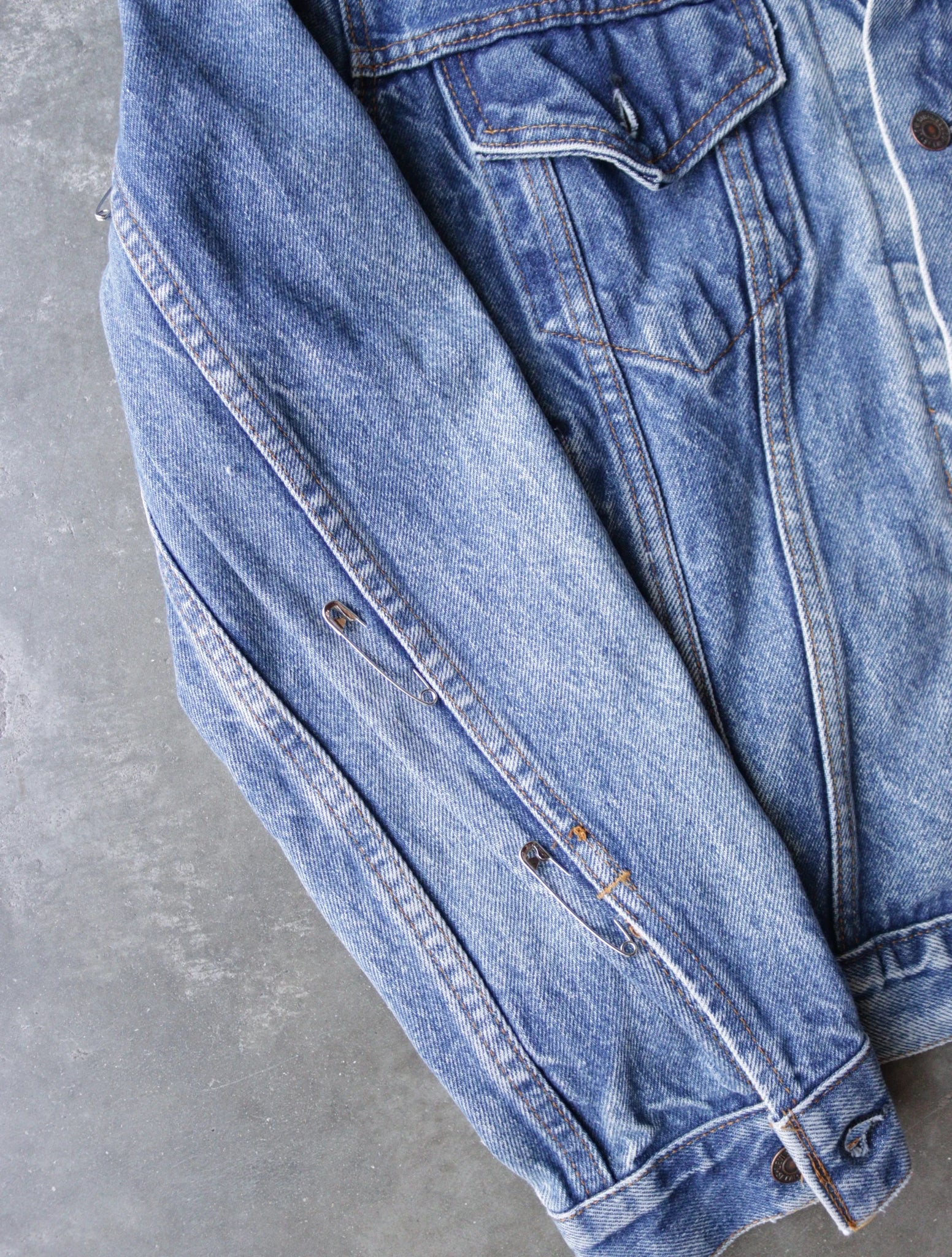 1990S LEVI'S TYPE 2 DENIM JACKET