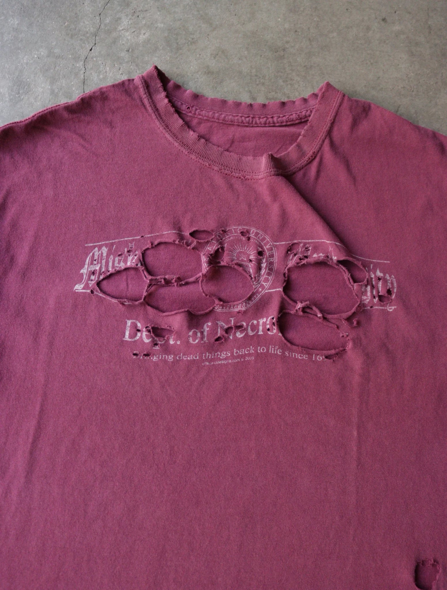 1990S THRASHED CHEST LOGO TEE