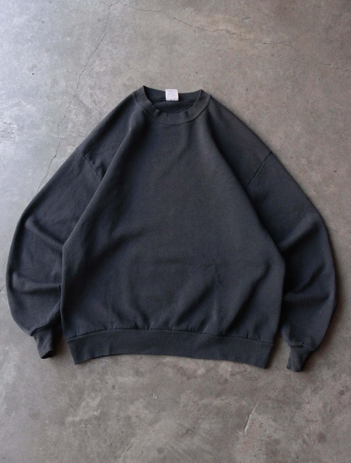 1990S BLANK BLACK SWEATSHIRT