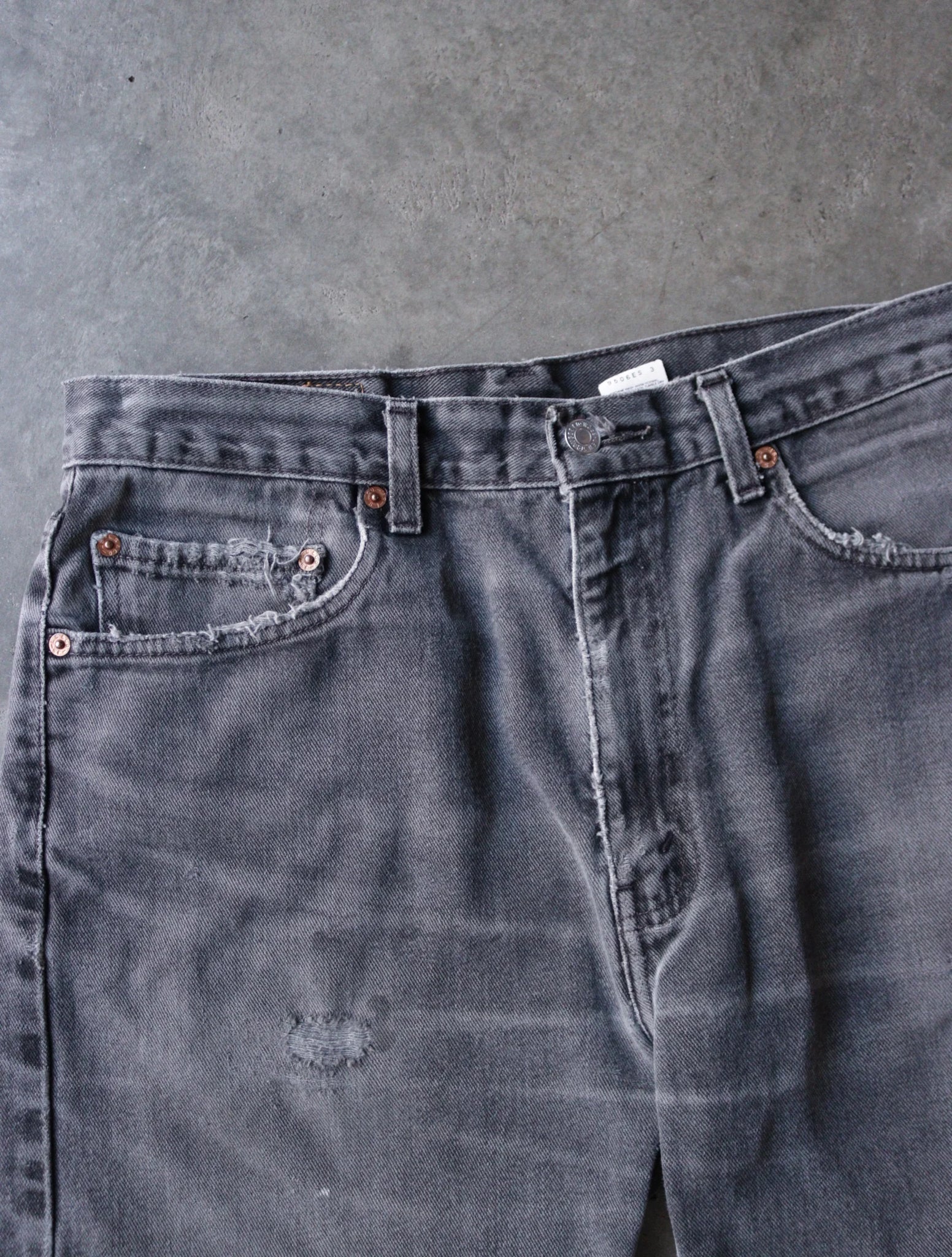 1980S FADED CHOPPED LEVIS 505 DENIM SHORTS
