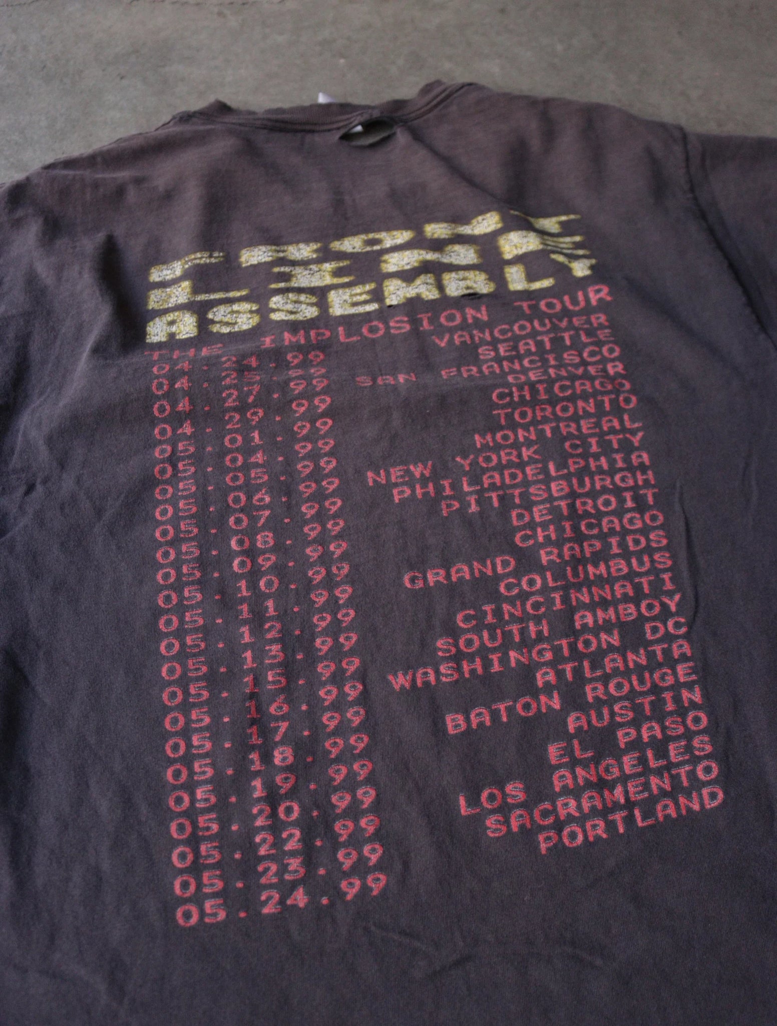 1990S FRONT LINE ASSEMBLY BAND TEE