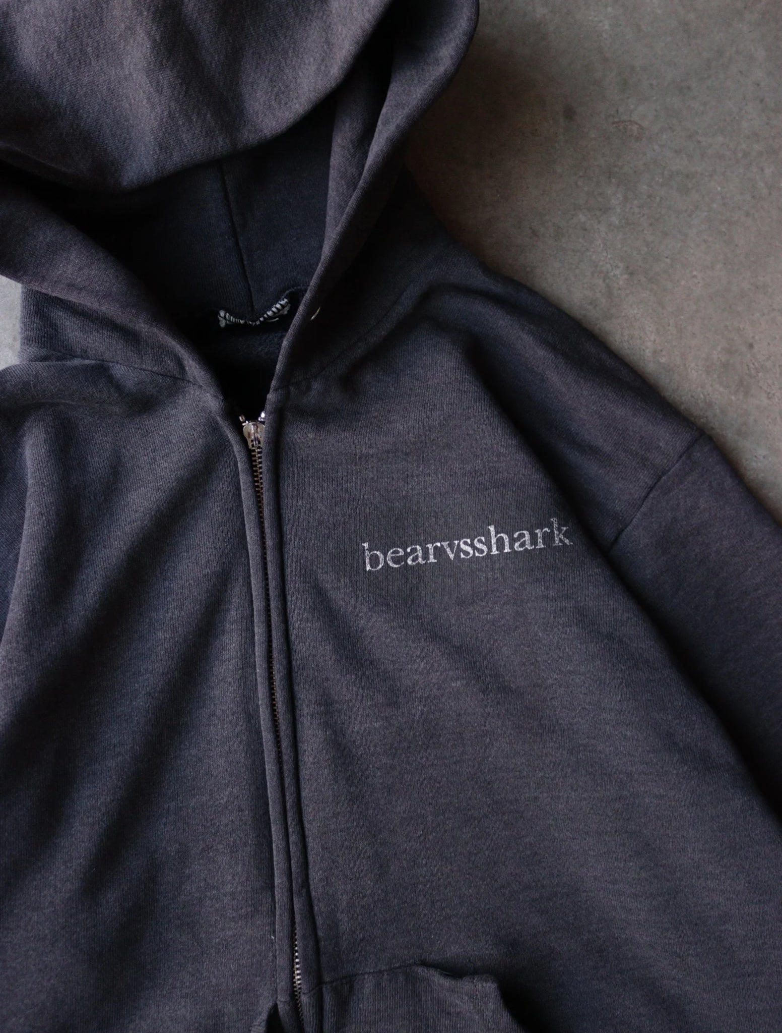 1990S BEARVSSHARK HOODED SWEATSHIRT