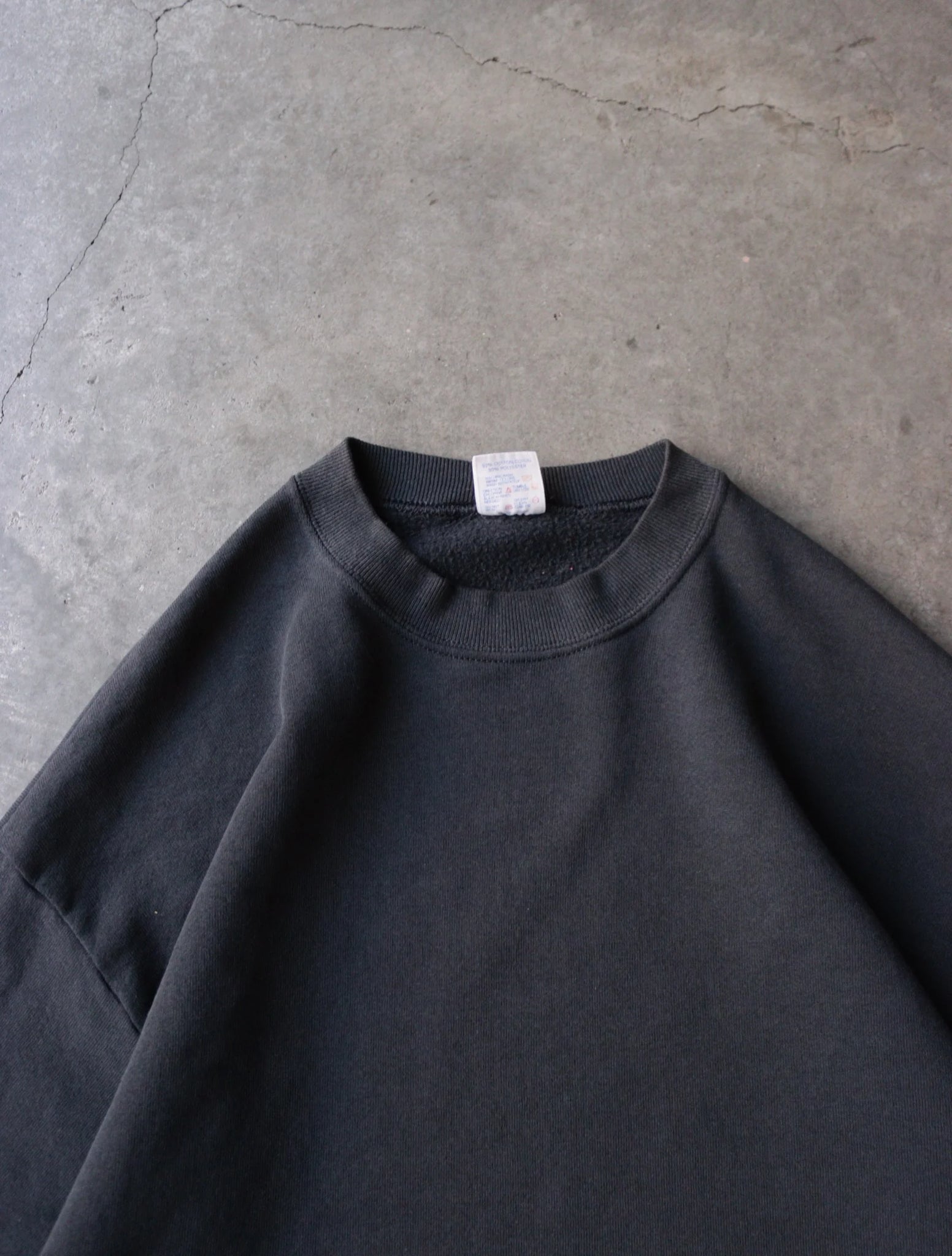 1990S BLANK BLACK SWEATSHIRT
