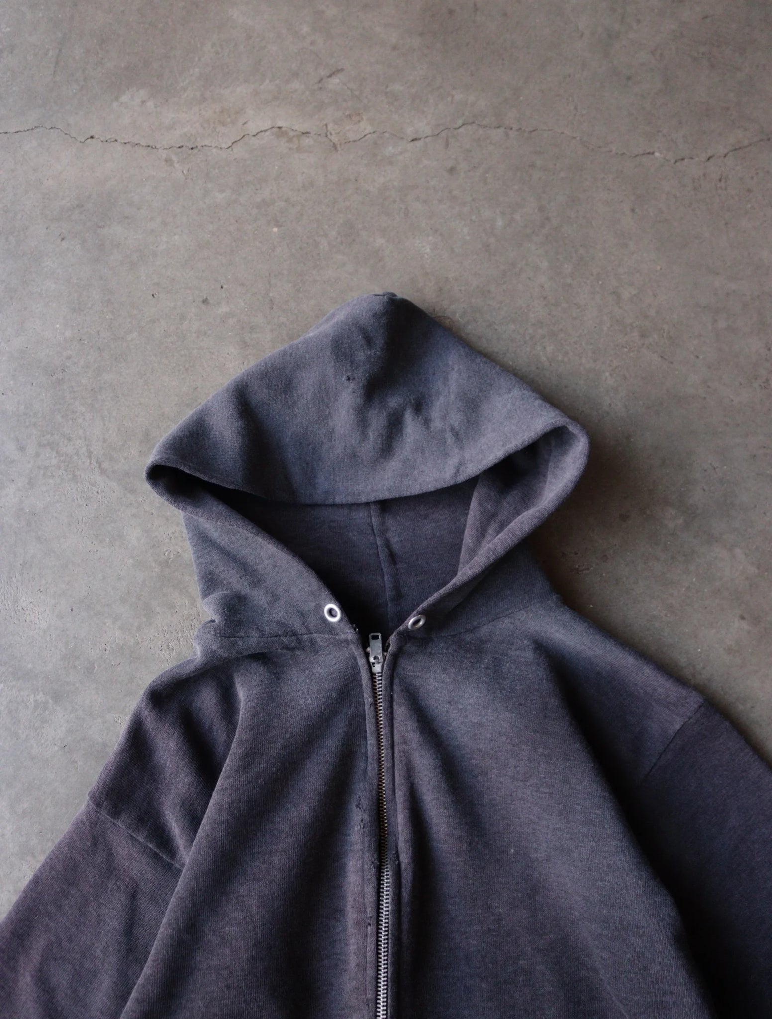 1990S FADED ZIP UP HOODED SWEATSHIRT