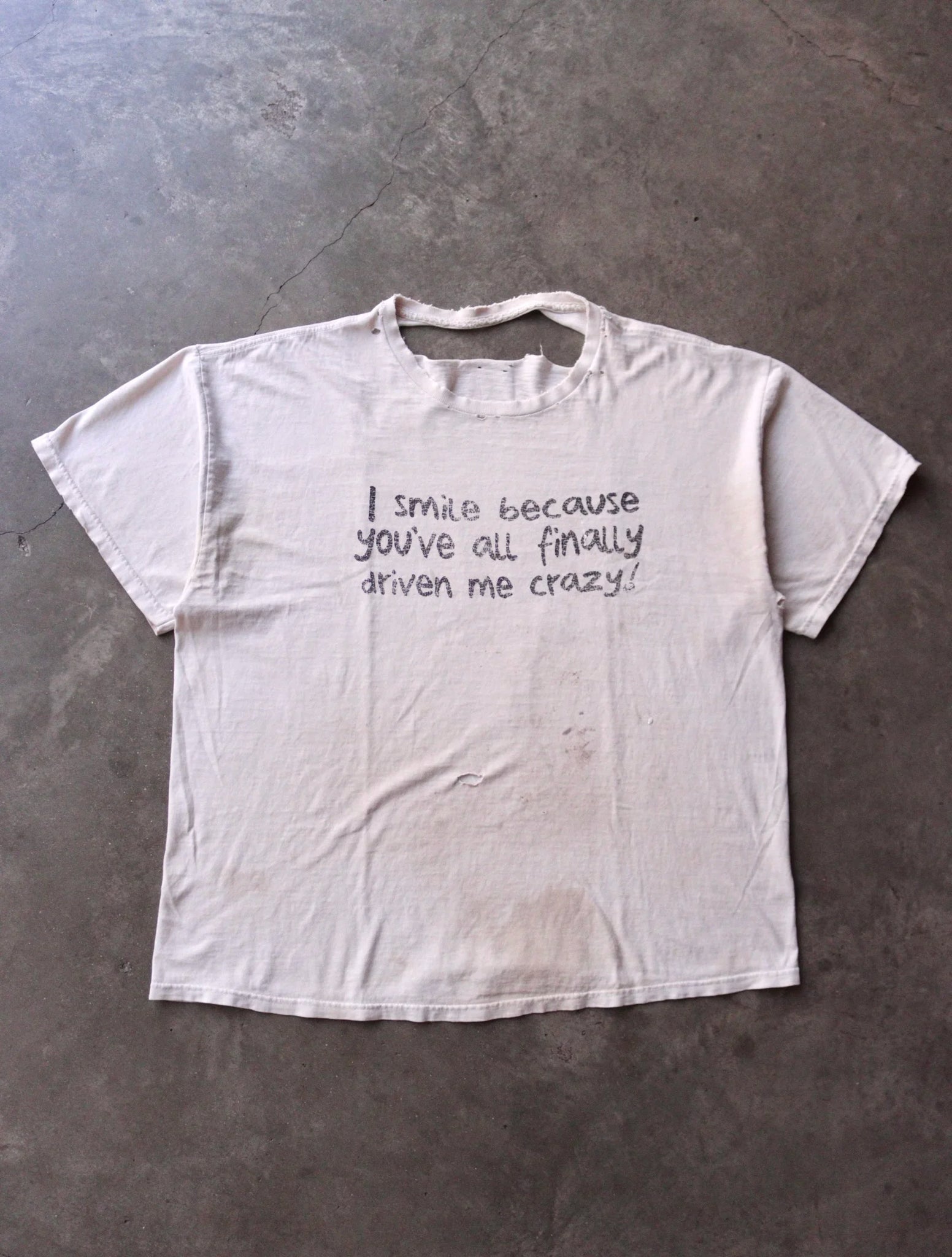 2000S THRASHED I SMILE TEE