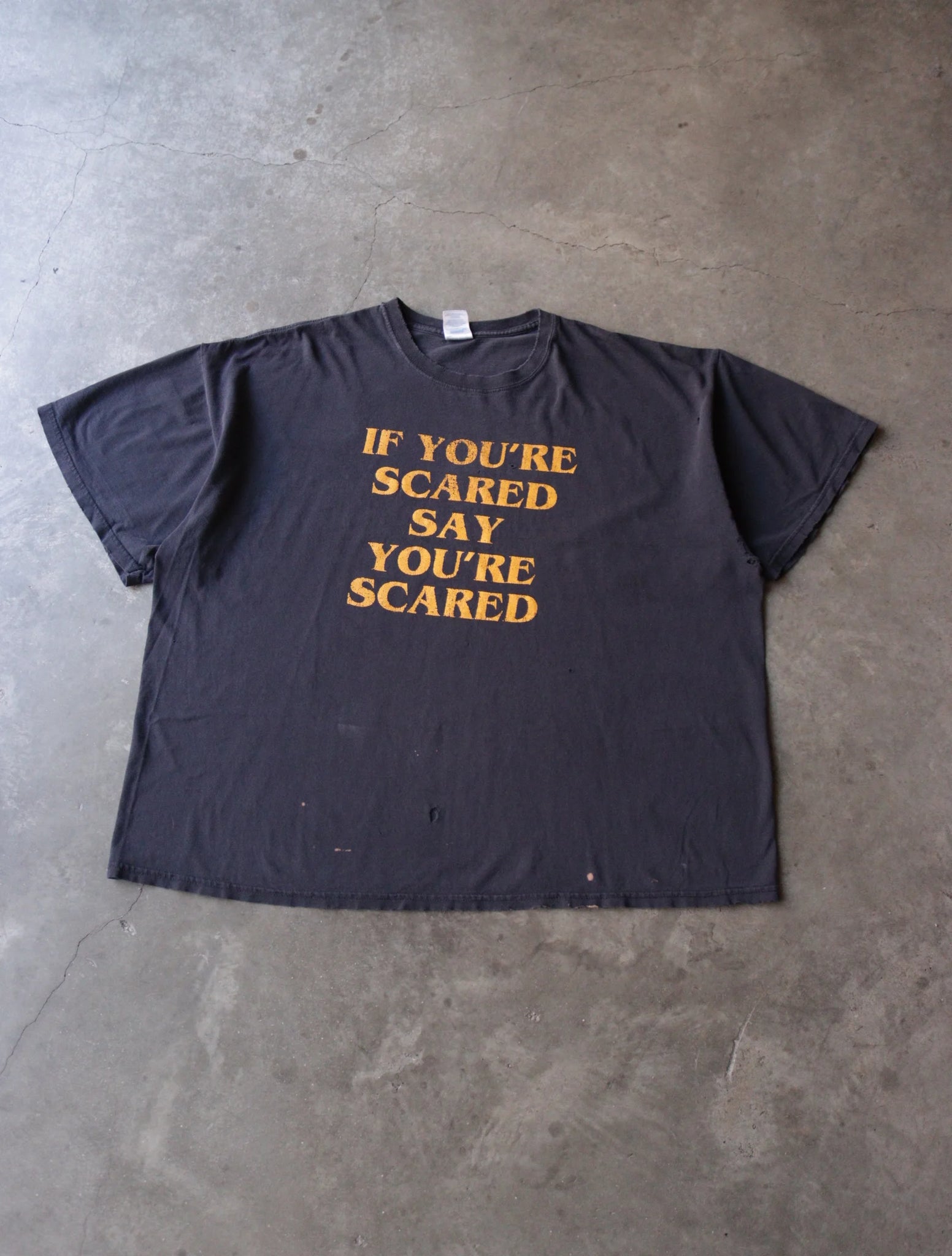 2000S SCARED TEE