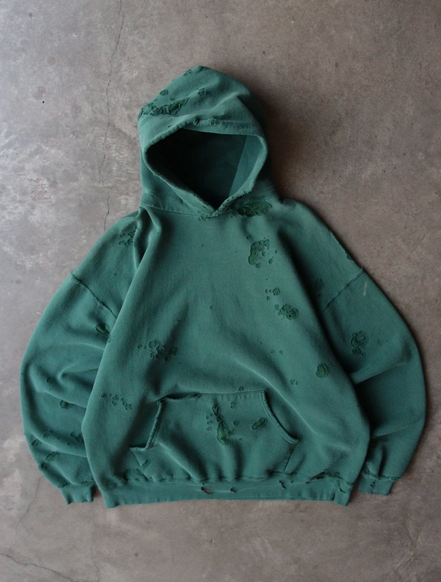1990S DISTRESSED GREEN HOODED SWEATSHIRT
