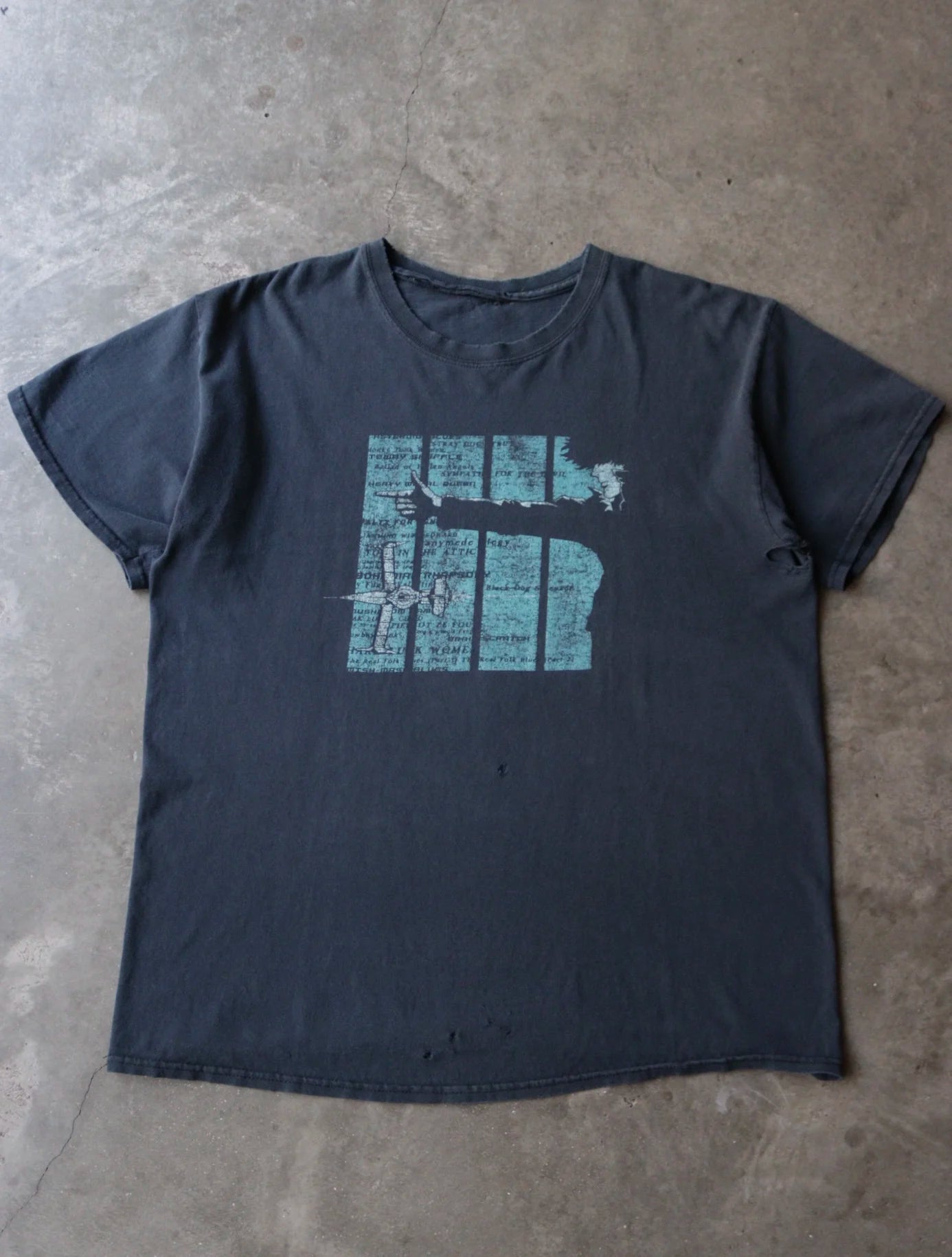2000S ANIME TEE