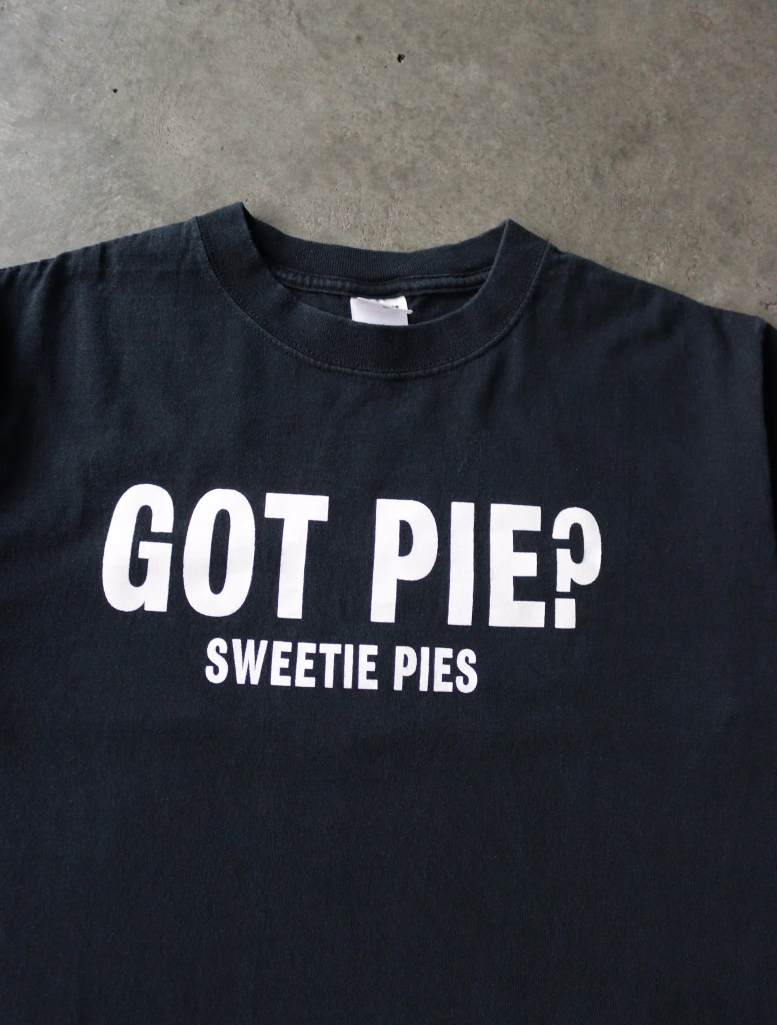 2000S GOT PIE TEE
