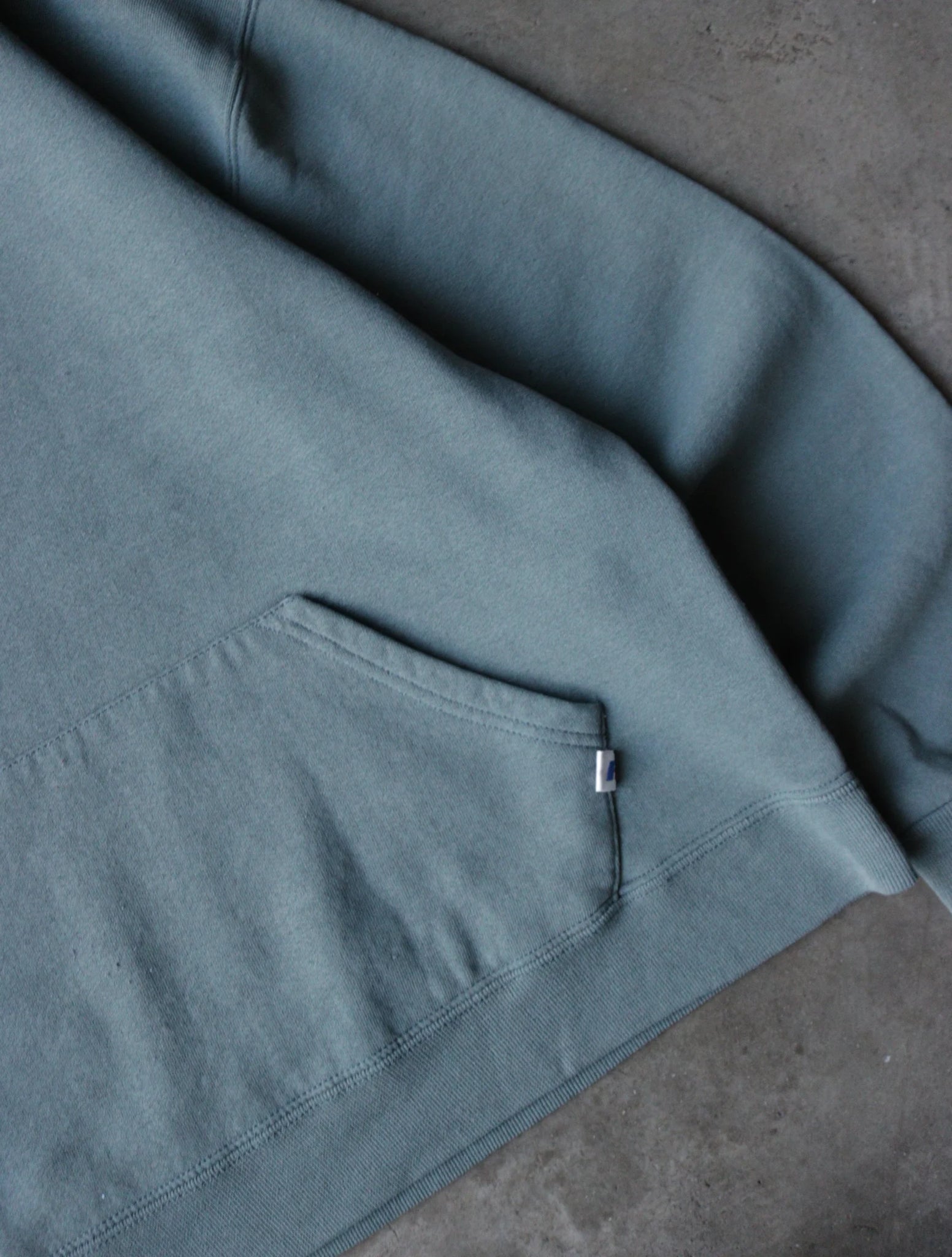 1990S GREEN RUSSELL HOODED SWEATSHIRT