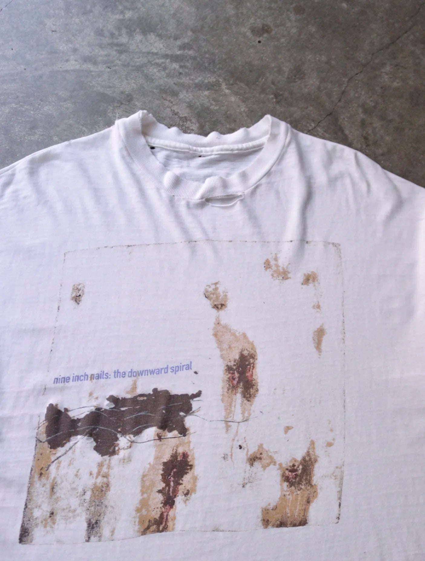 2000S THRASHED NINE INCH NAILS DOWNWARD SPIRAL TEE