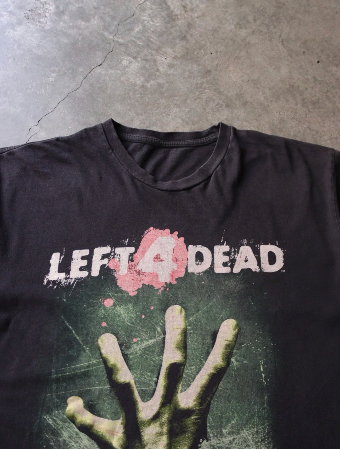 2000S FADED LEFT 4 DEAD TEE