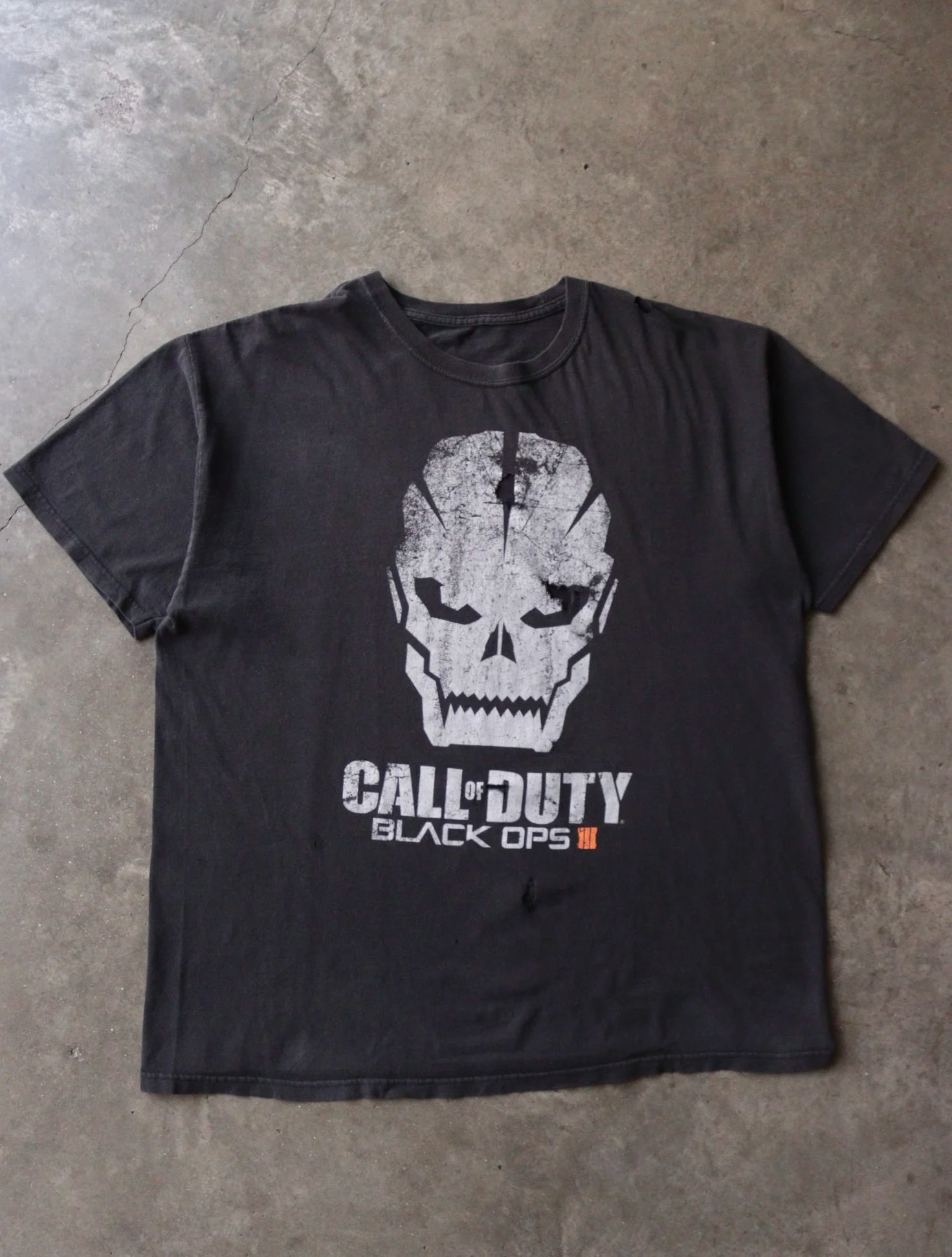 2000S CALL OF DUTY BLACK OPS 3 FADED TEE