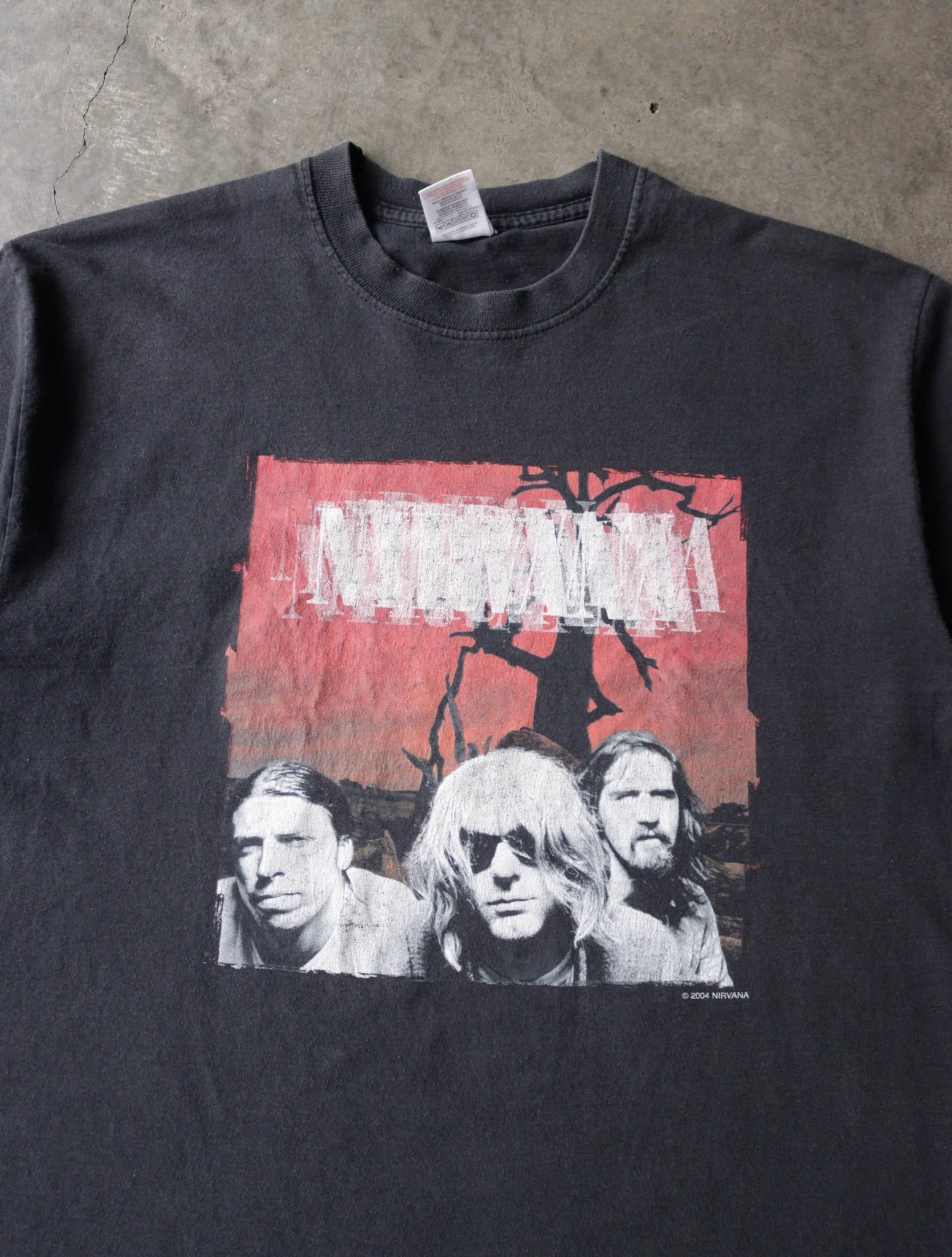 2000S NIRVANA BAND TEE