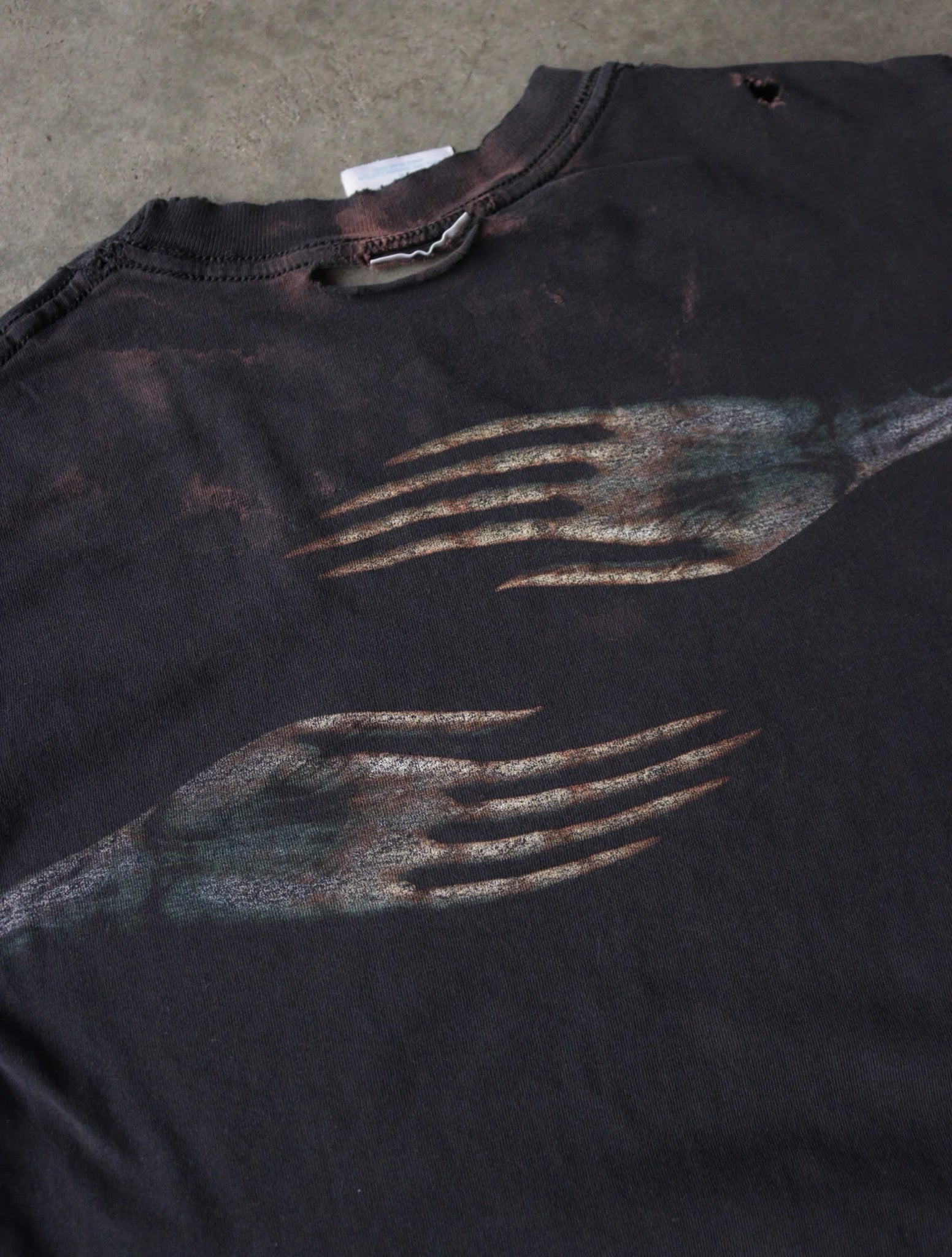 2000S TOOL FADED TEE