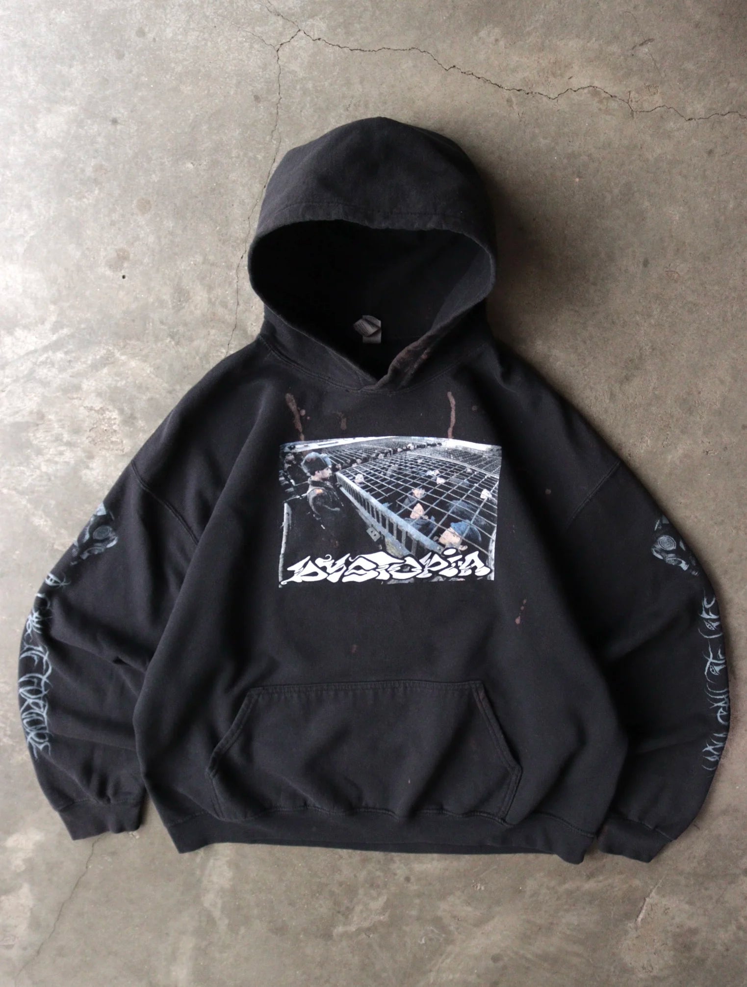 2000S DYSTOPIA BAND HOODED SWEATSHIRT