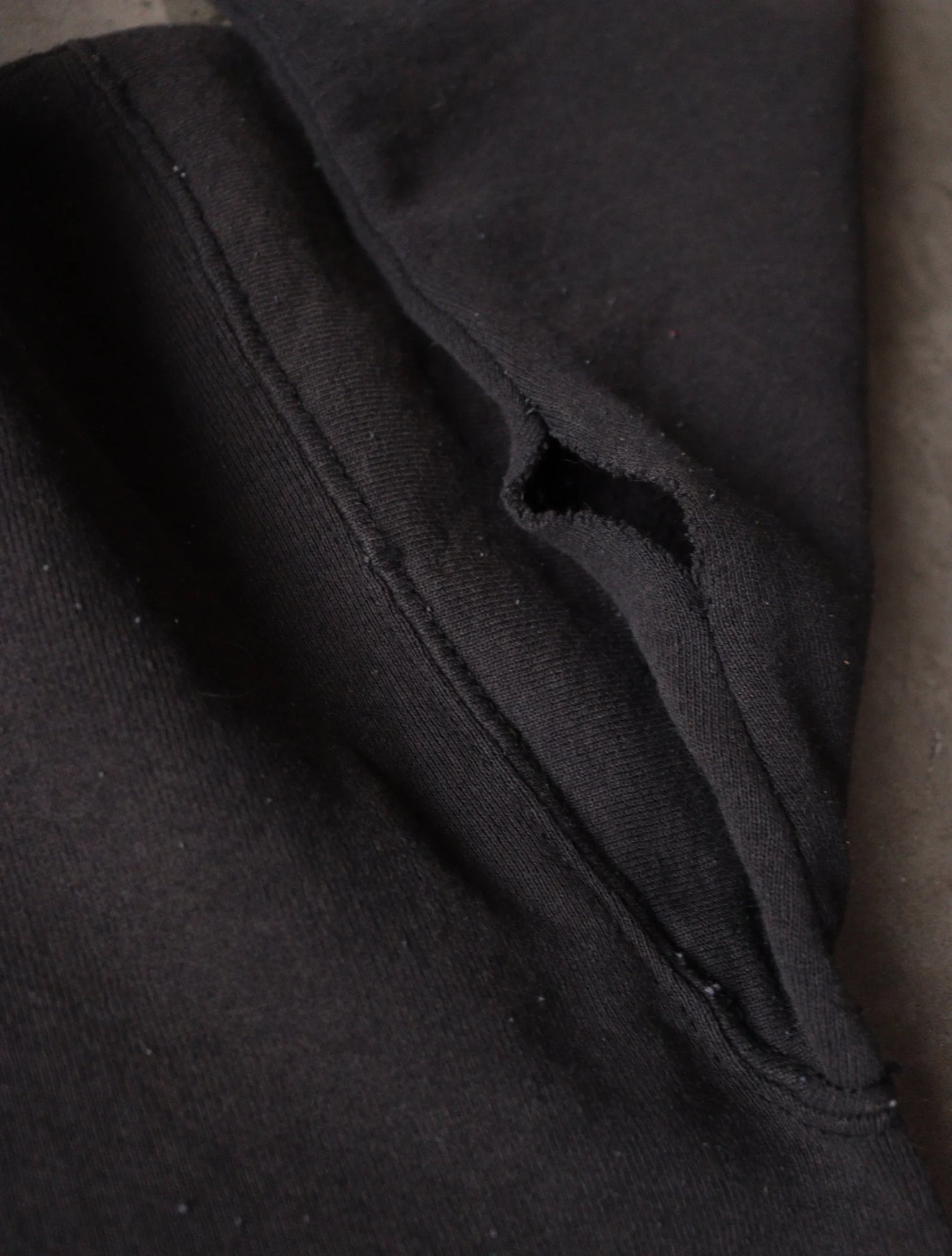 1990S DOG POUND HOODED SWEATSHIRT