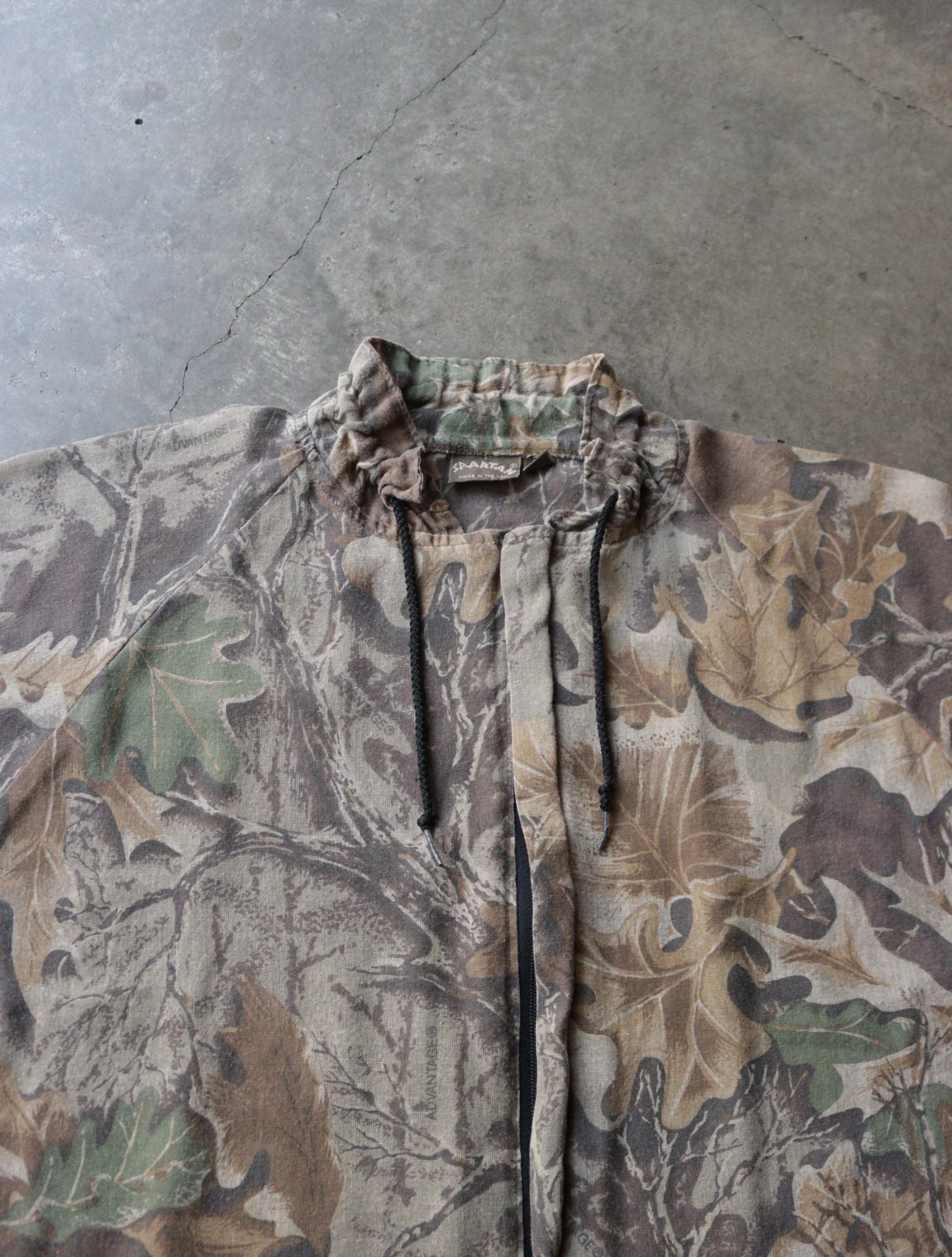 1990S CAMO ZIP UP COLLARED JACKET