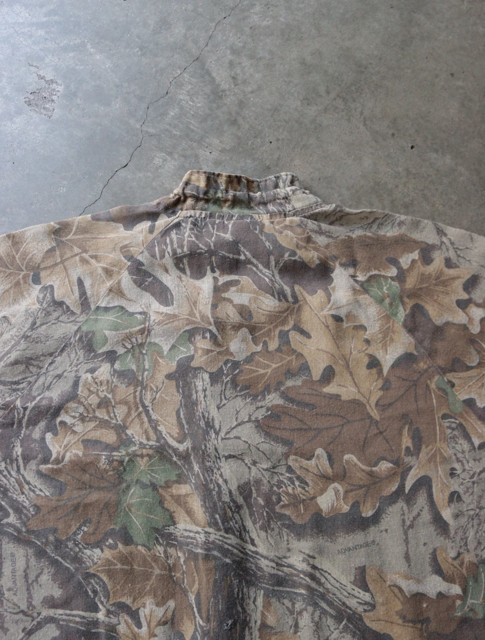 1990S CAMO ZIP UP COLLARED JACKET