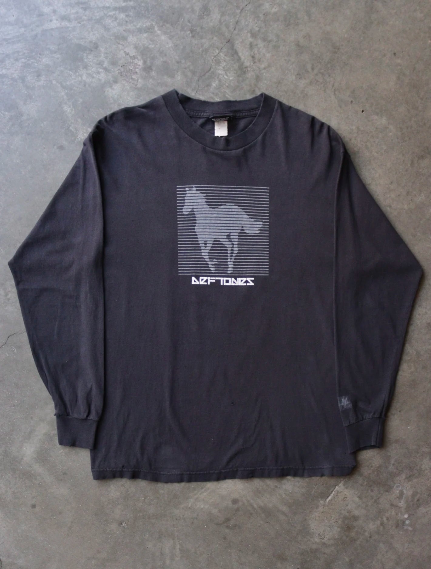 2000S DEFTONES L/S HORSE BAND TEE